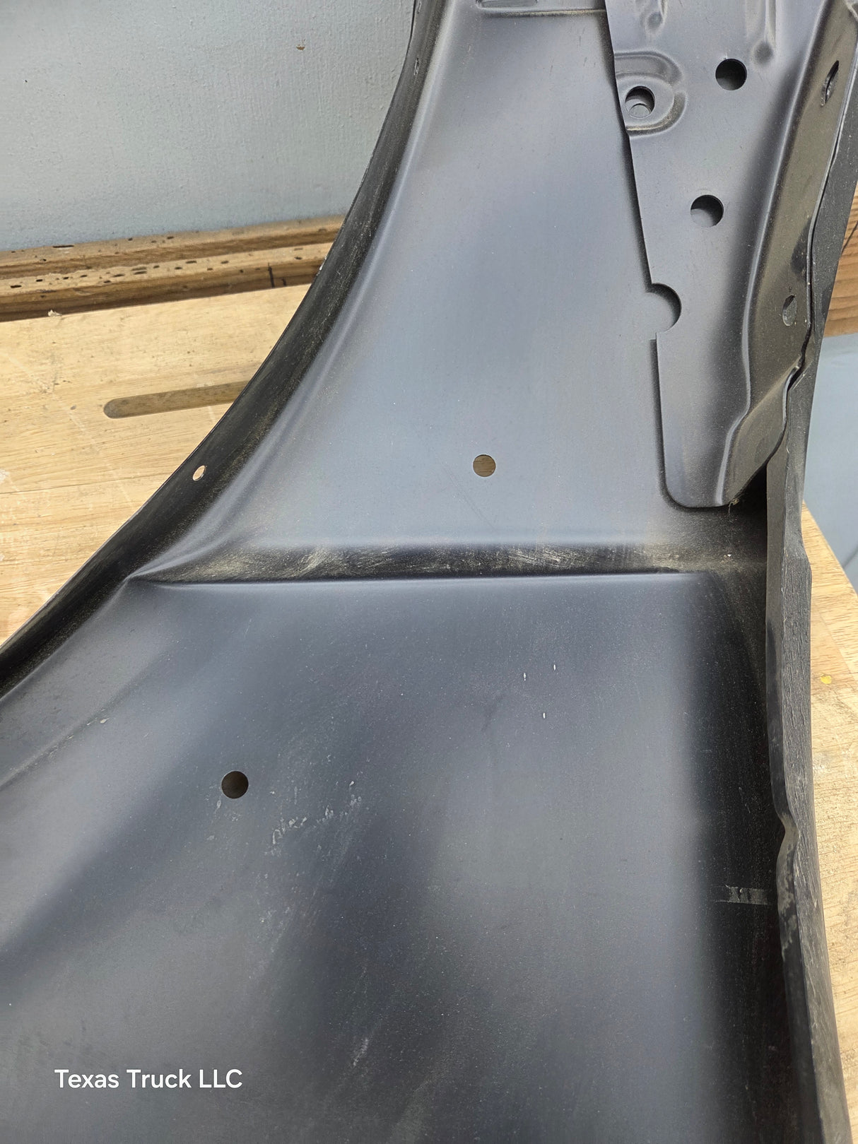 2004-2005 Ford Ranger Front LH Driver Side Fender With Flare Holes