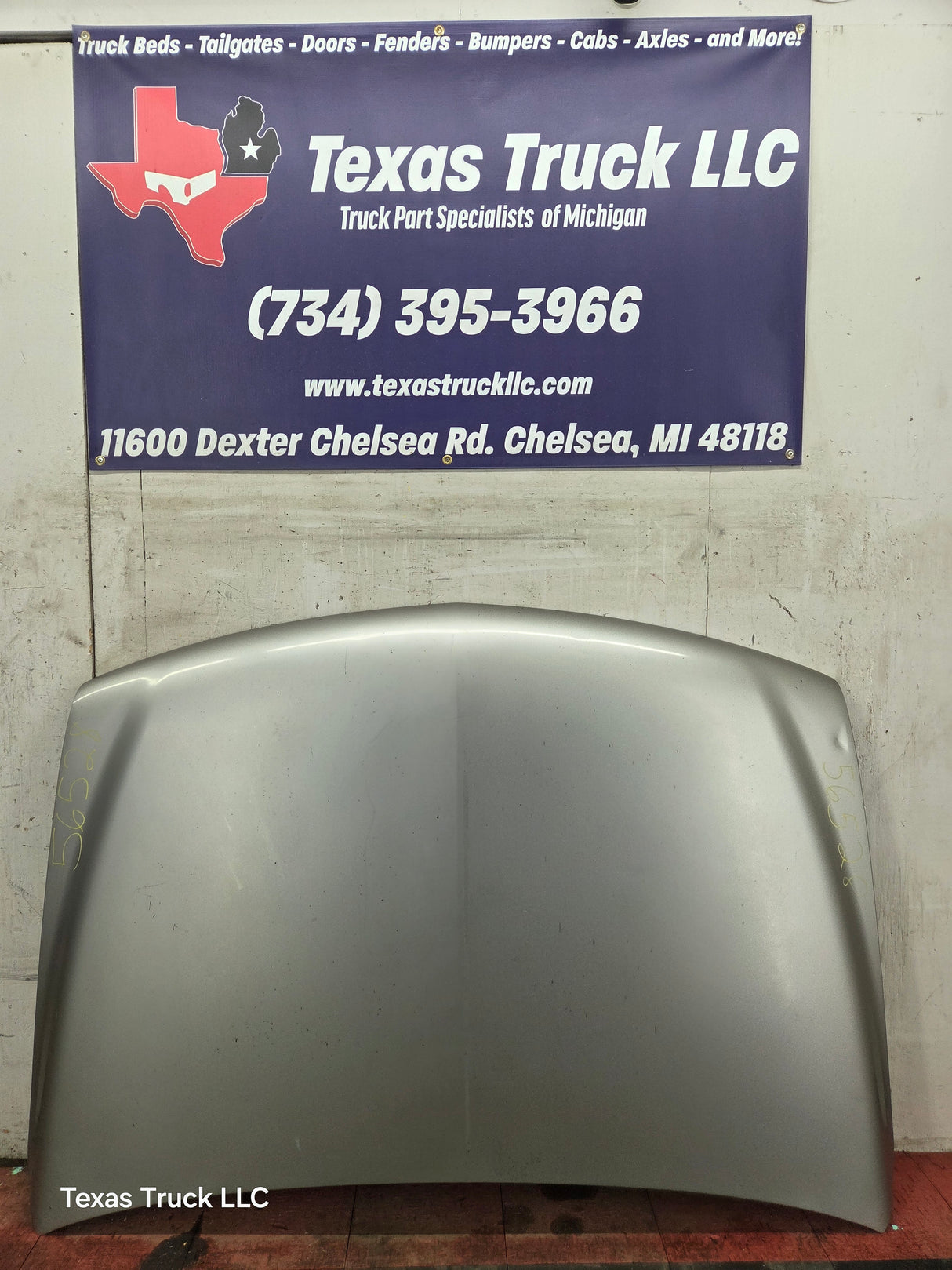 1999-2002 Chevrolet Silverado 2500 3500 HD Hood OEM - Pewter