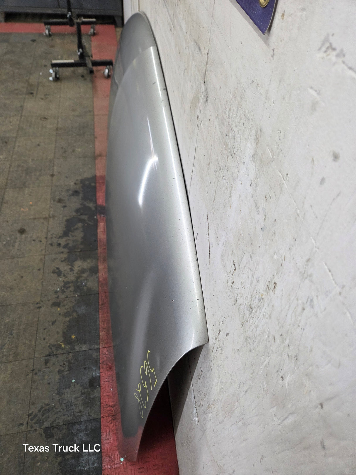 1999-2002 Chevrolet Silverado 2500 3500 HD Hood OEM - Pewter