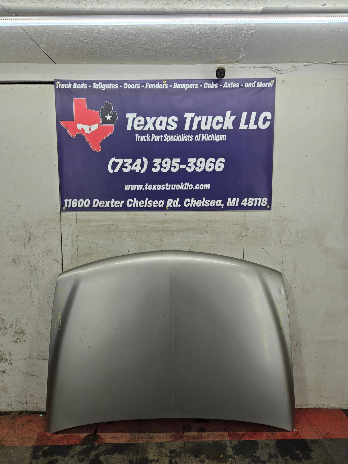 1999-2002 Chevrolet Silverado 2500 3500 HD Hood OEM - Pewter