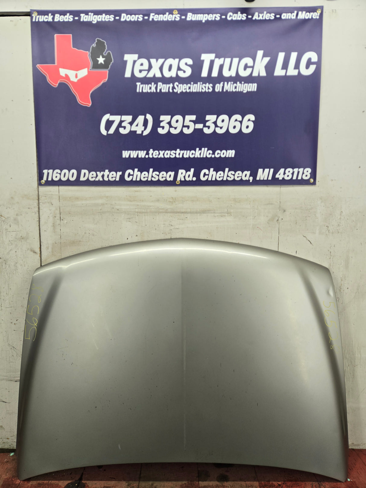 1999-2002 Chevrolet Silverado 2500 3500 HD Hood OEM - Pewter