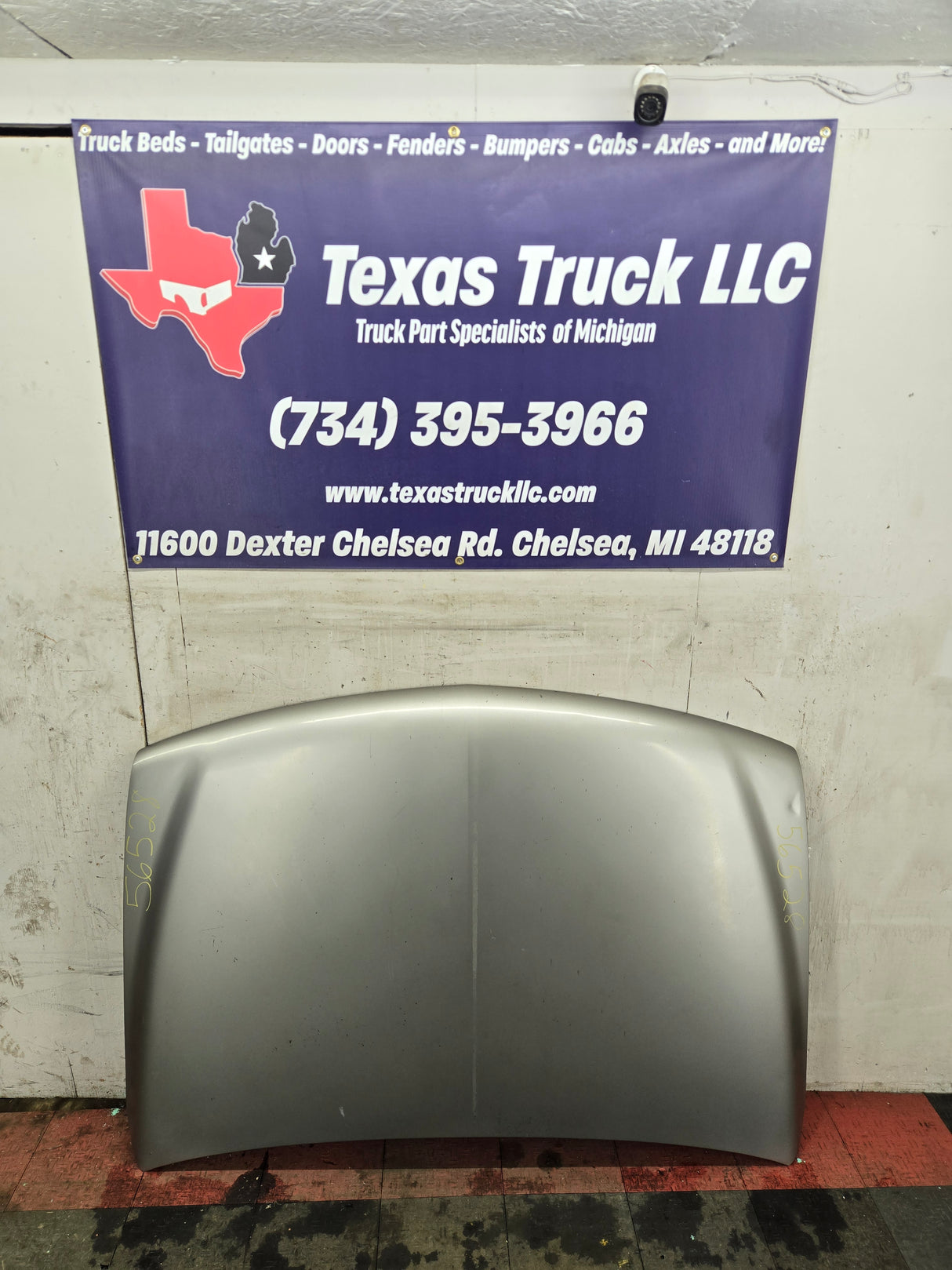 1999-2002 Chevrolet Silverado 2500 3500 HD Hood OEM - Pewter