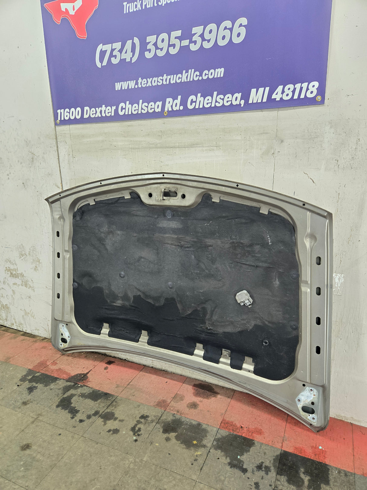 1999-2002 Chevrolet Silverado 2500 3500 HD Hood OEM - Pewter