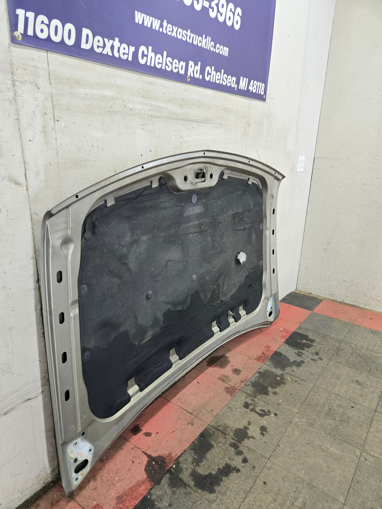 1999-2002 Chevrolet Silverado 2500 3500 HD Hood OEM - Pewter