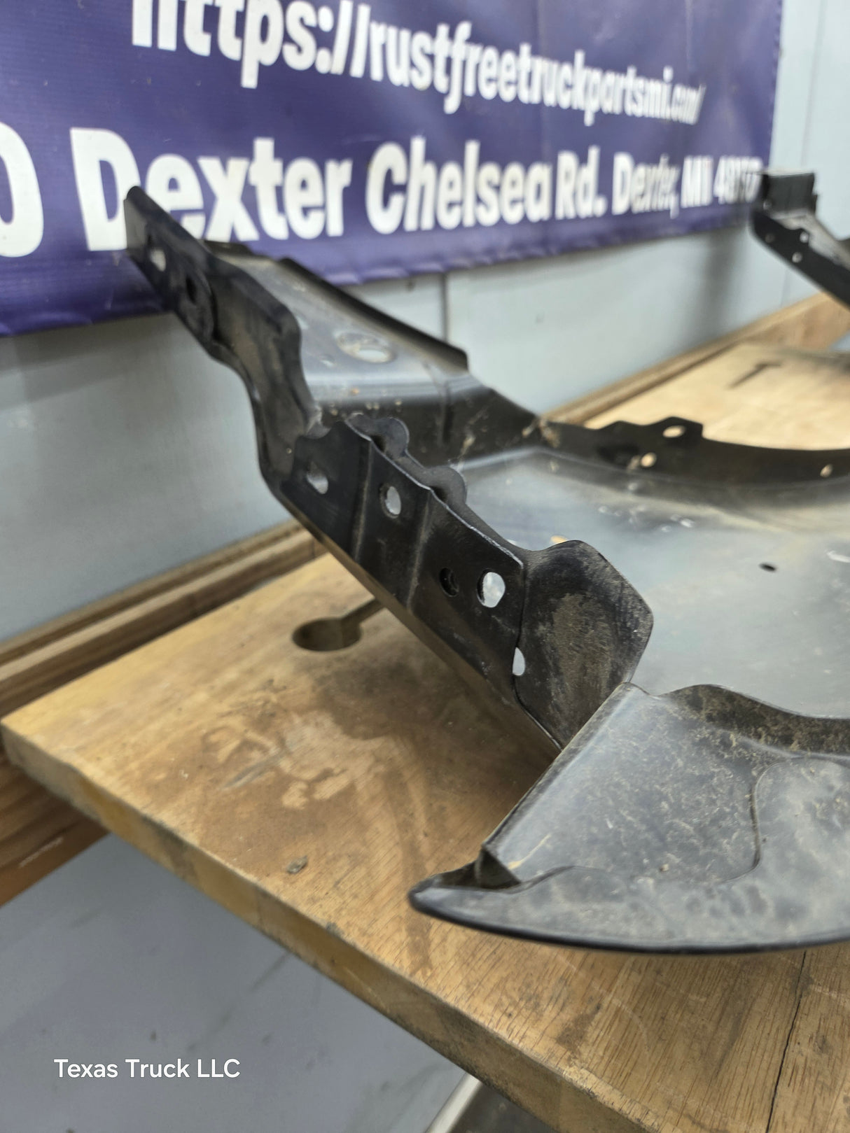 2006-2011 Ford Ranger Front LH Driver Side Fender With Flare Holes