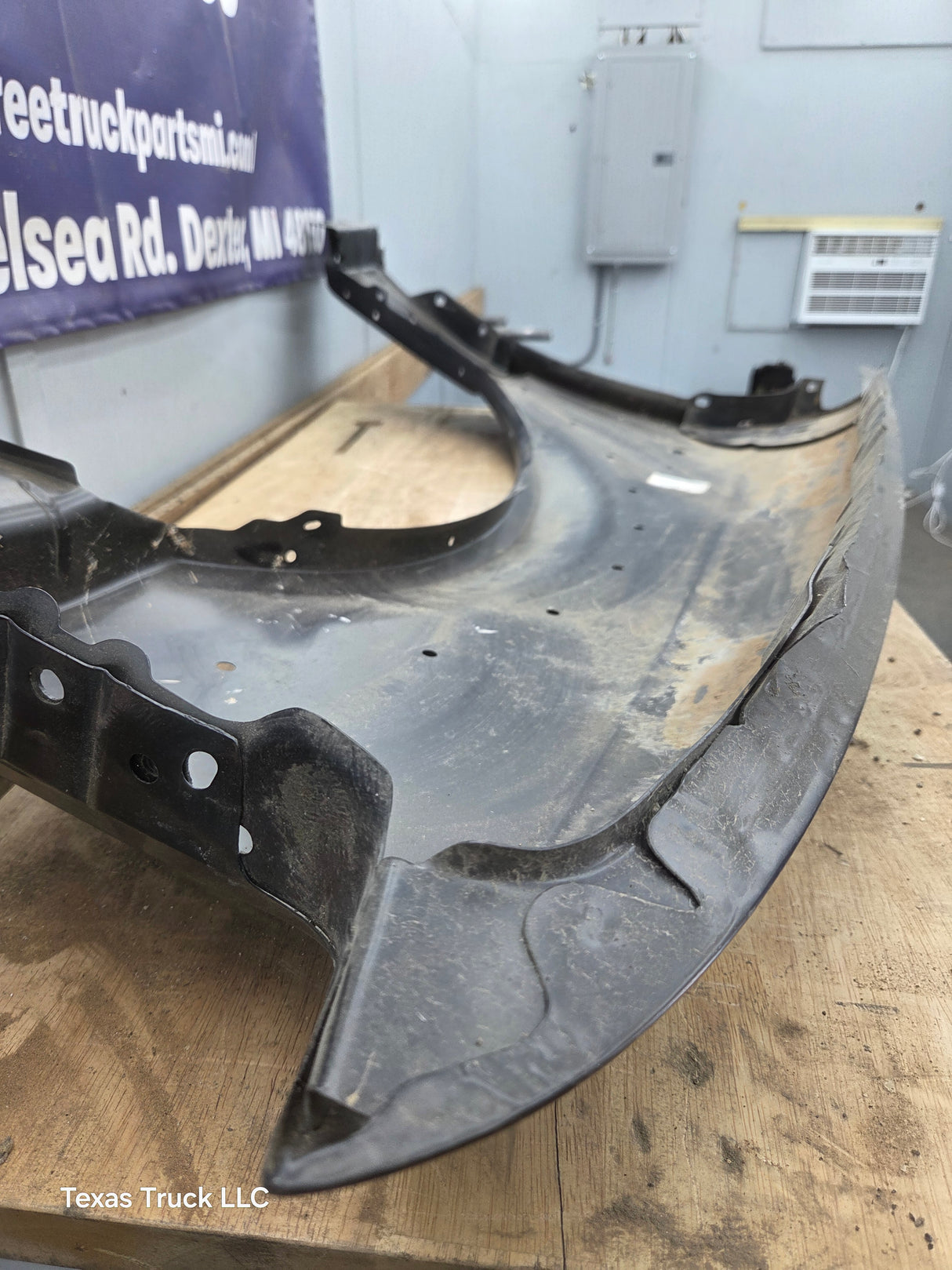 2006-2011 Ford Ranger Front LH Driver Side Fender With Flare Holes