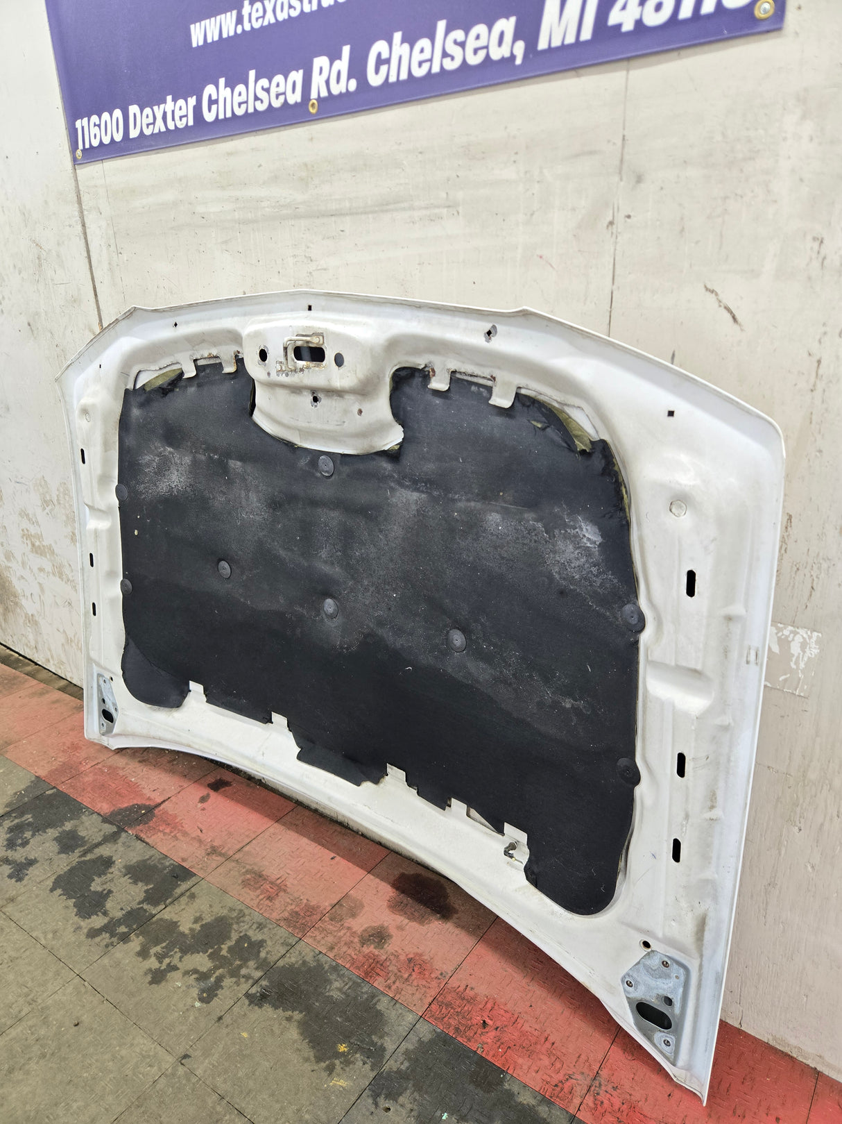2003-2006 Chevrolet Silverado 1500 2500 'Cateye' Hood
