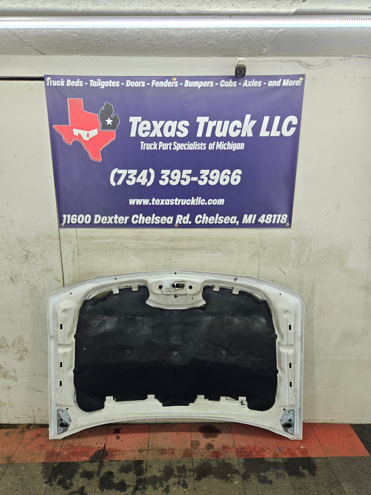 2003-2006 Chevrolet Silverado 1500 2500 'Cateye' Hood