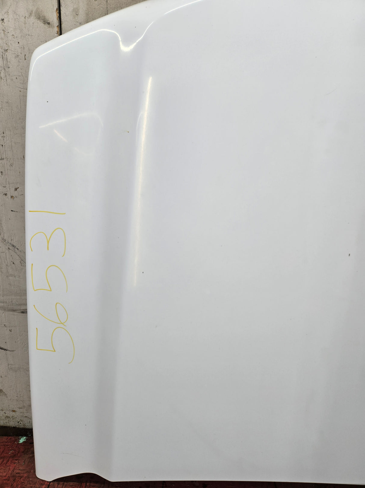 2003-2006 Chevrolet Silverado 2500 3500 Cateye HD Hood OEM - Summit White