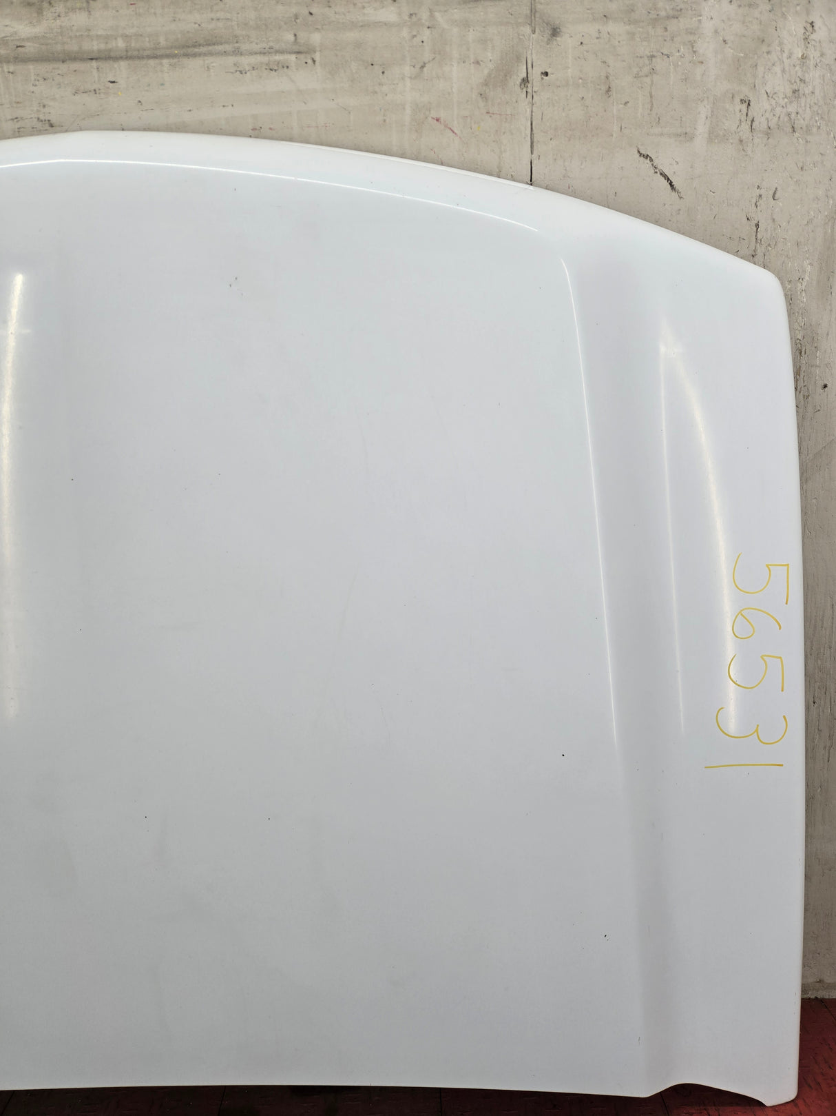 2003-2006 Chevrolet Silverado 2500 3500 Cateye HD Hood OEM - Summit White
