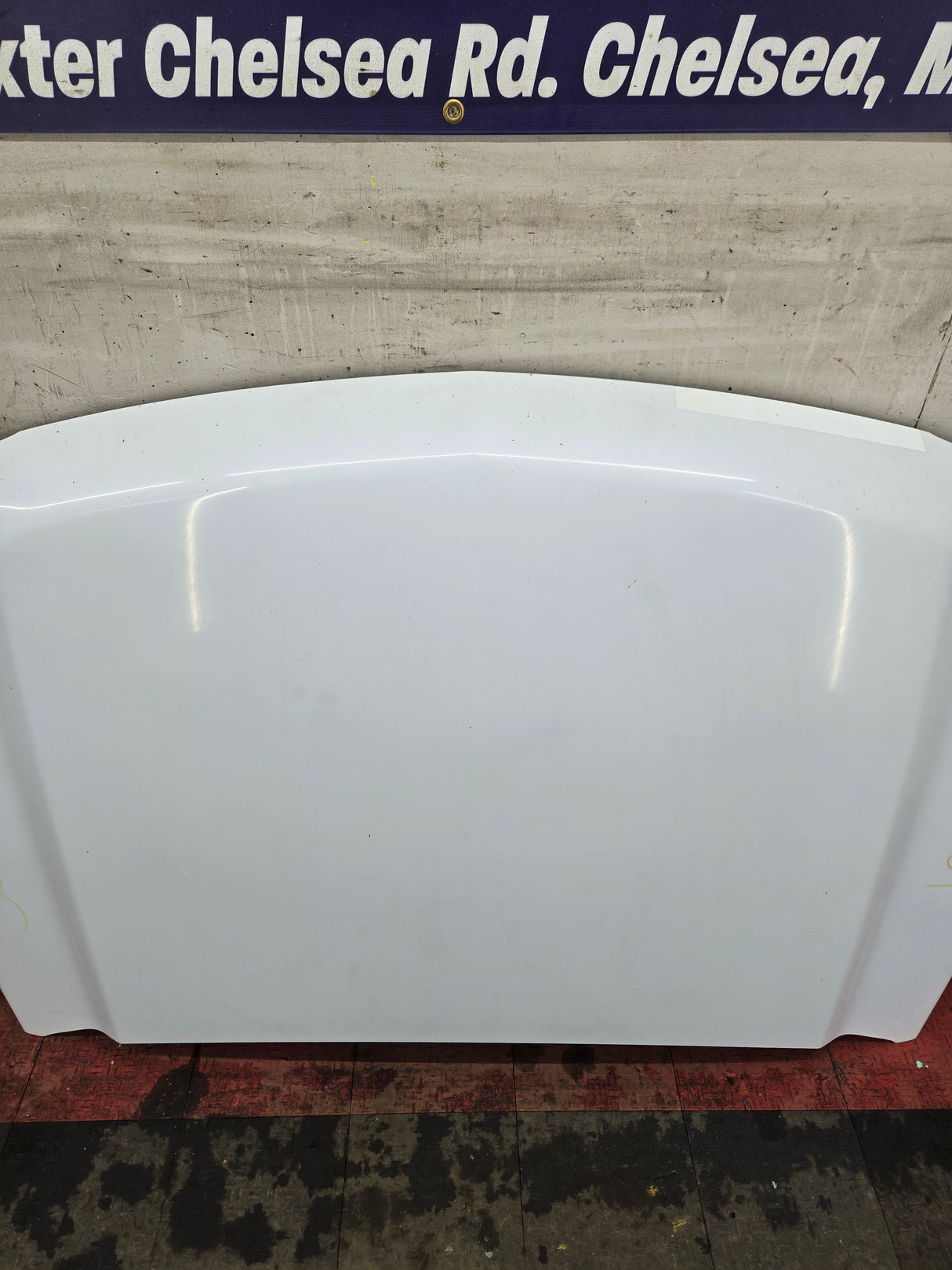 2003-2006 Chevrolet Silverado 2500 3500 Cateye HD Hood OEM - Summit White