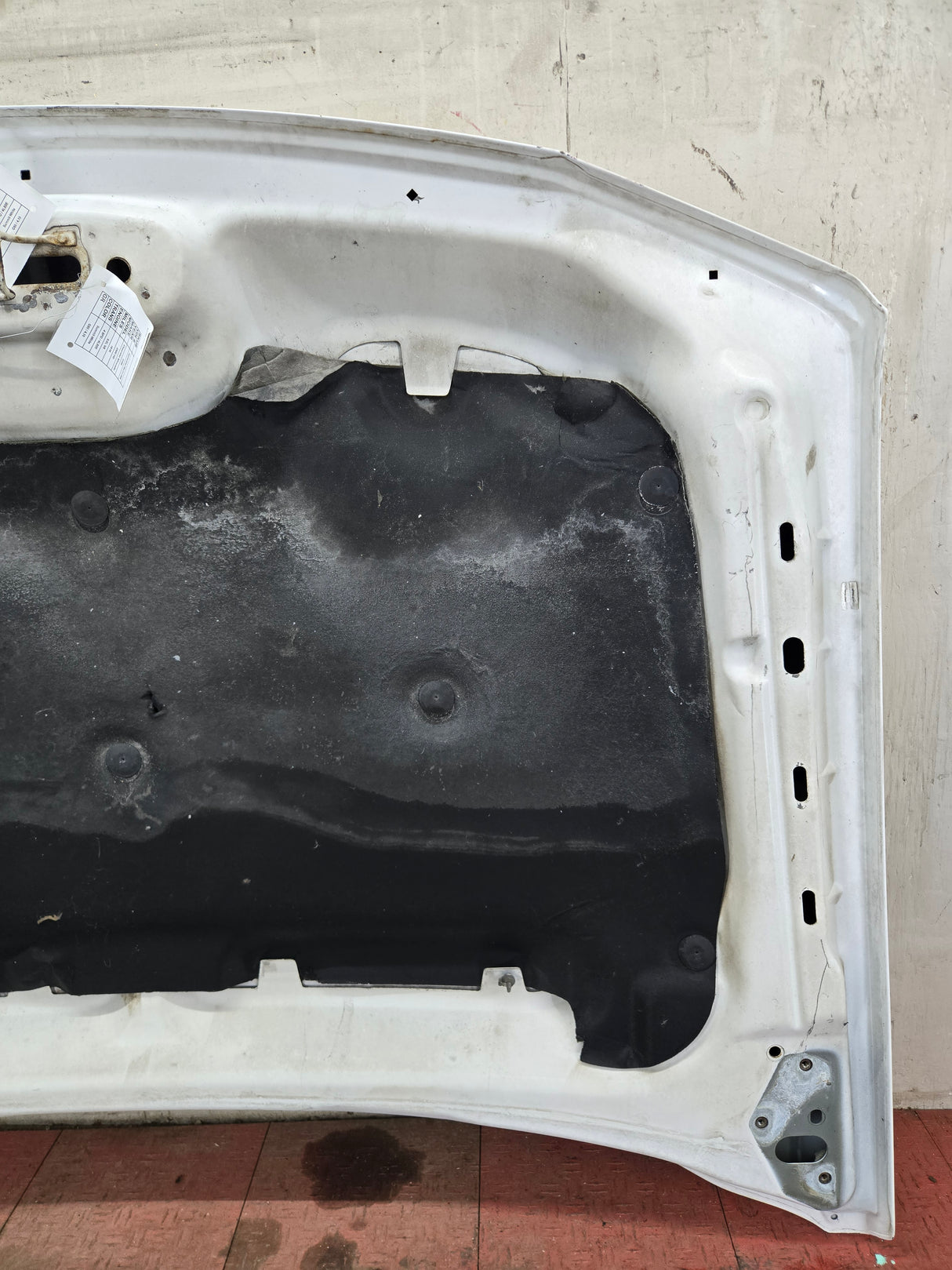2003-2006 Chevrolet Silverado 2500 3500 Cateye HD Hood OEM - Summit White
