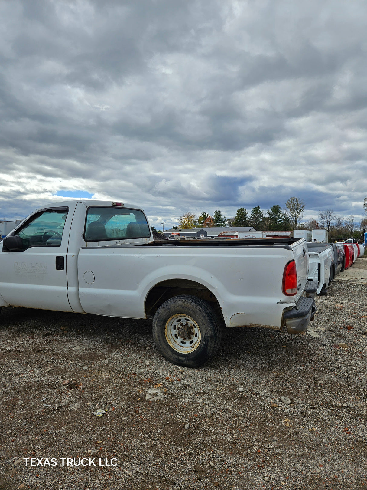 2001 Ford F-250 Regular Cab Long Bed Super Duty 5.4L Triton - FULL PART OUT
