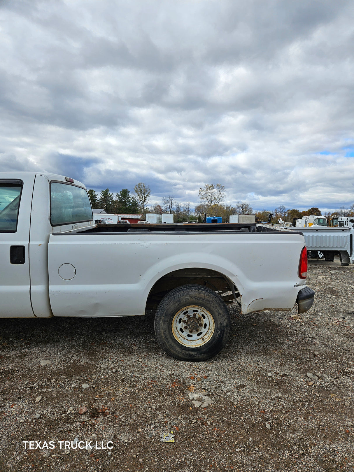 2001 Ford F-250 Regular Cab Long Bed Super Duty 5.4L Triton - FULL PART OUT