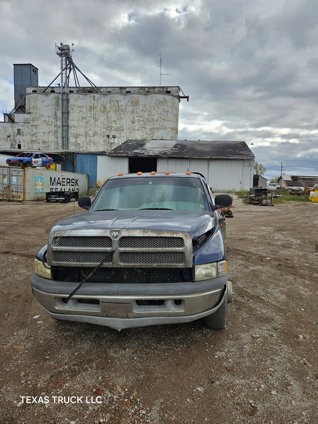 2000 DODGE RAM 3500 Extended Cab Long Bed Flatbed Cummins Manual Transmission - FULL PART OUT