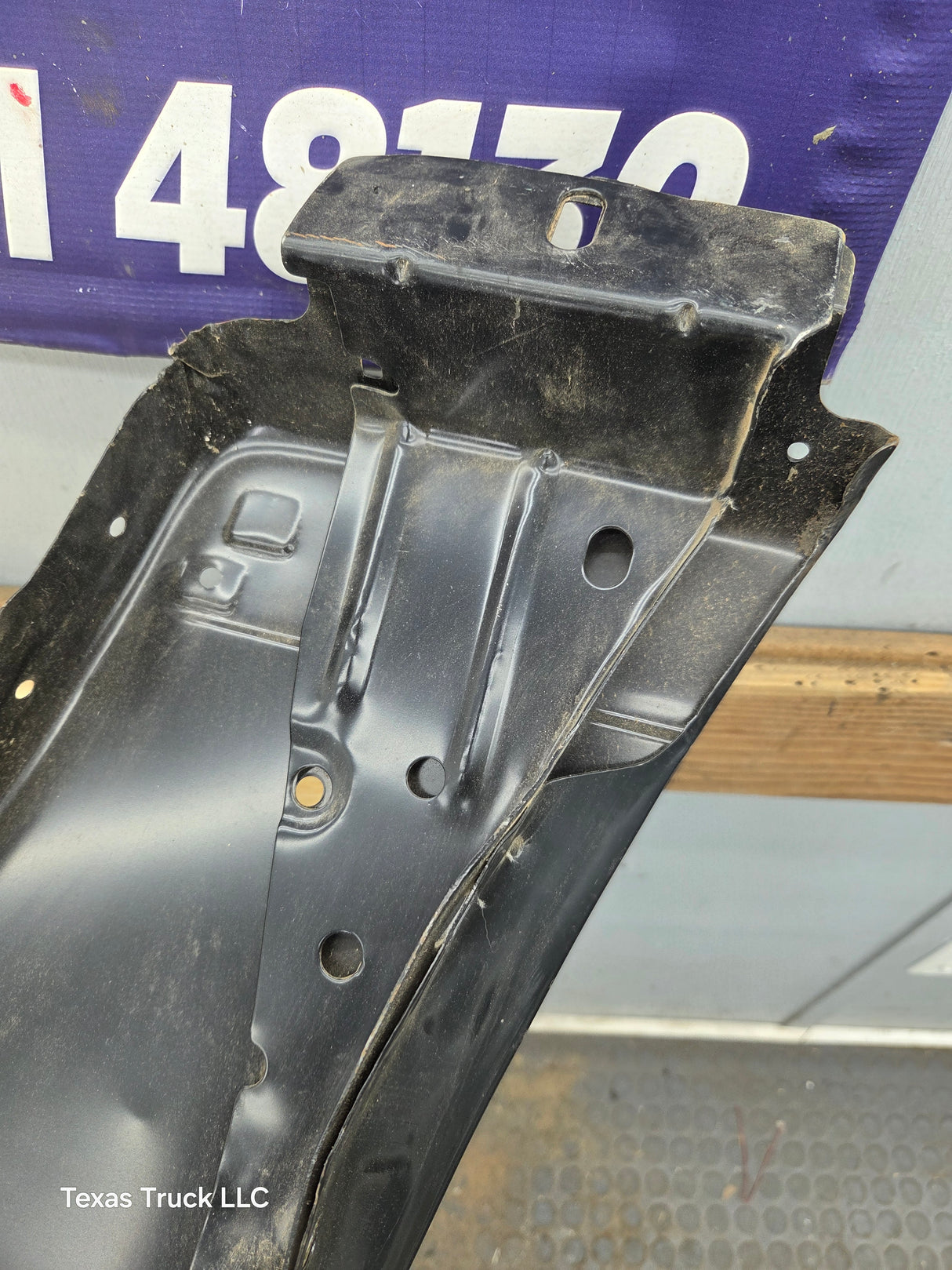 2004-2005 Ford Ranger Front LH Driver Side Fender With Flare Holes