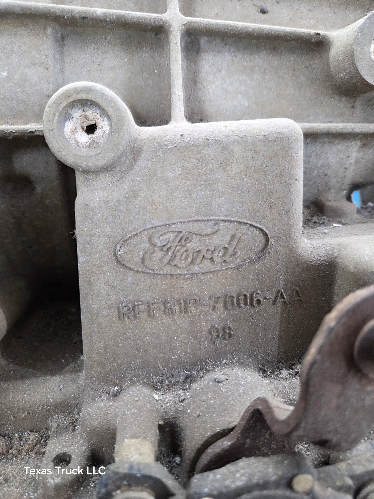 4r100 Automatic Transmission 4wd Ford F250 F350 F450 F550 Super Duty 6.8L v10 triton 5.4L v8