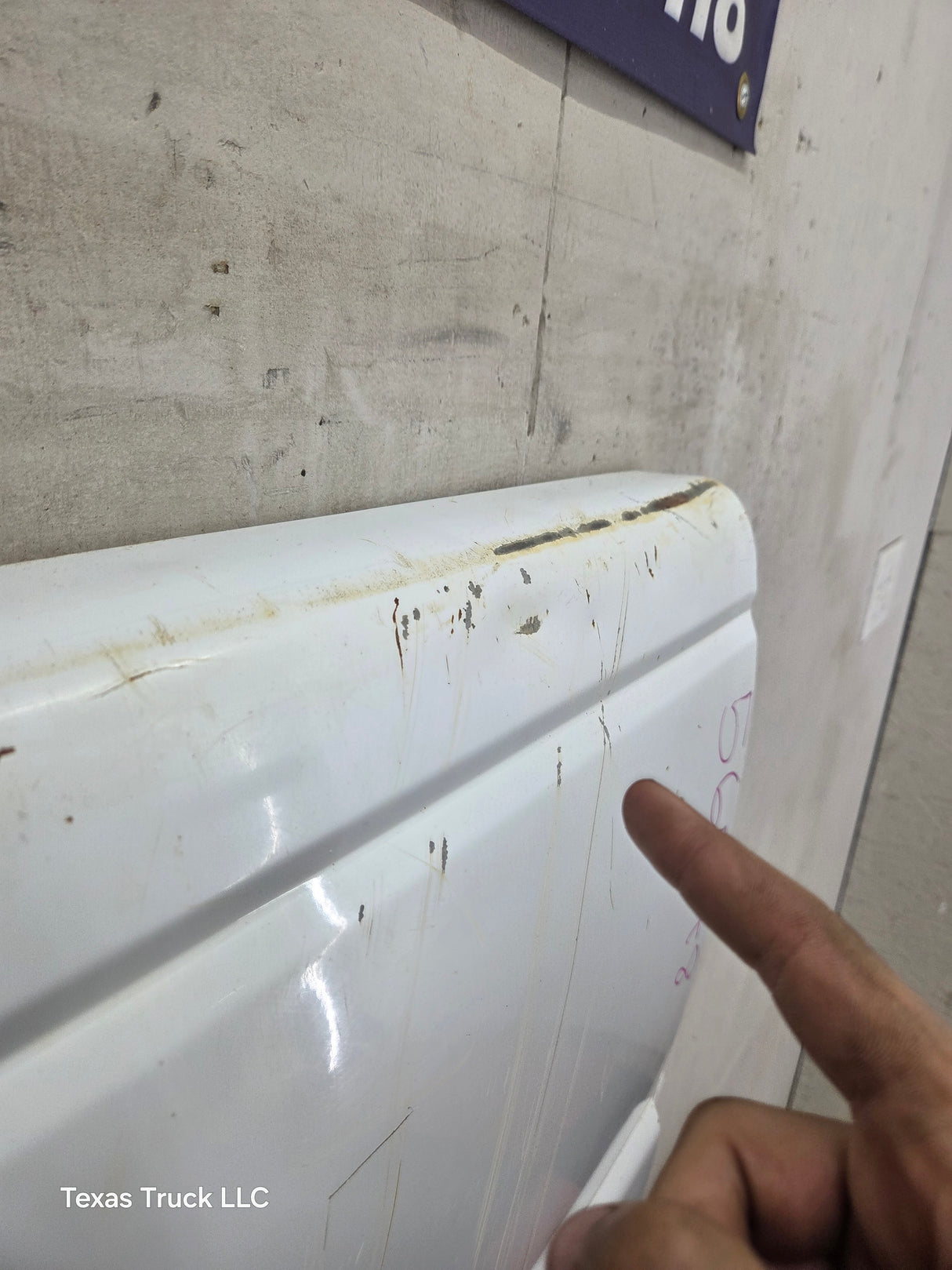 1993-2011 Ford Ranger Tailgate *Damage