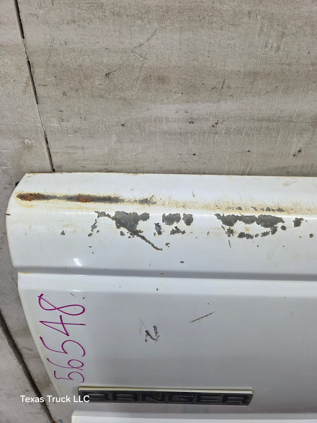 1993-2011 Ford Ranger Tailgate *Damage