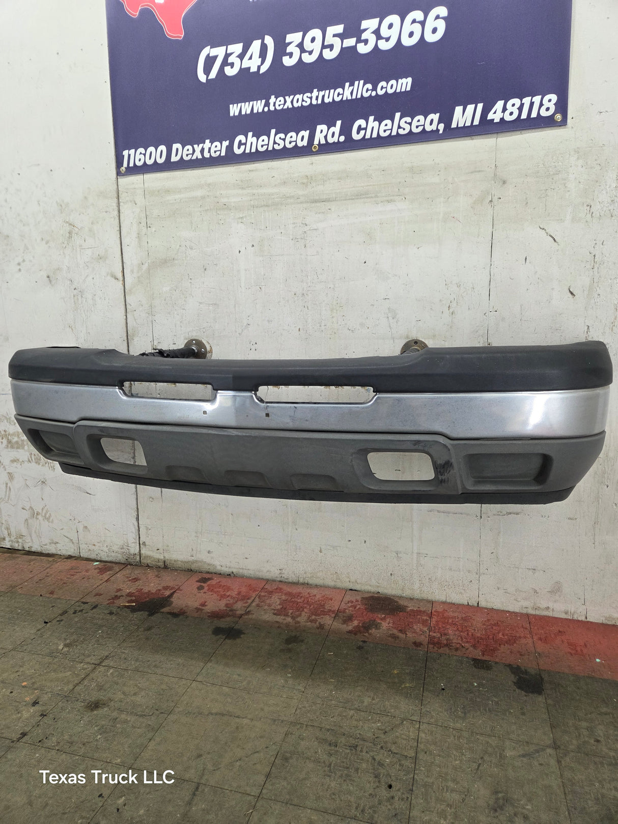 2003-2007 Chevrolet Silverado 1500 'Cateye' Front Bumper