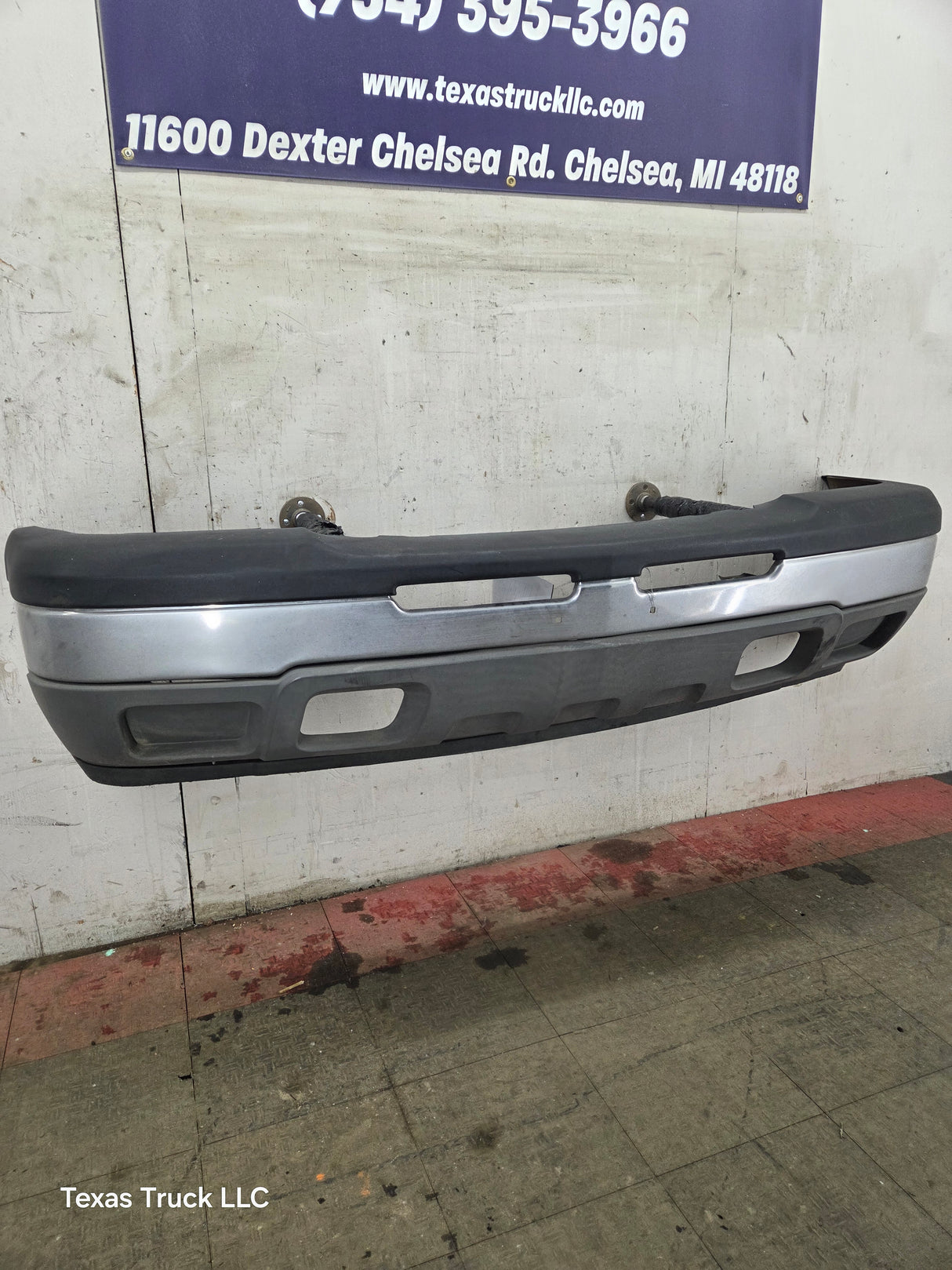 2003-2007 Chevrolet Silverado 1500 'Cateye' Front Bumper