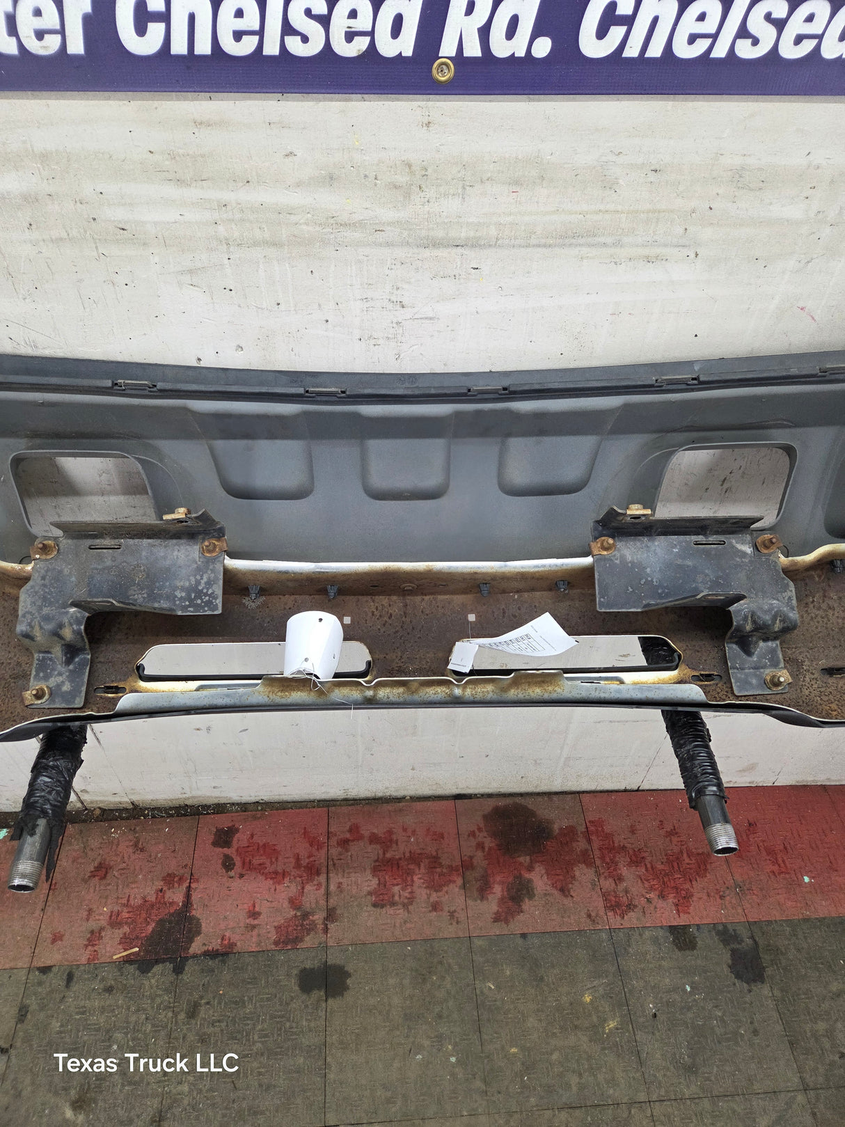 2003-2007 Chevrolet Silverado 1500 'Cateye' Front Bumper