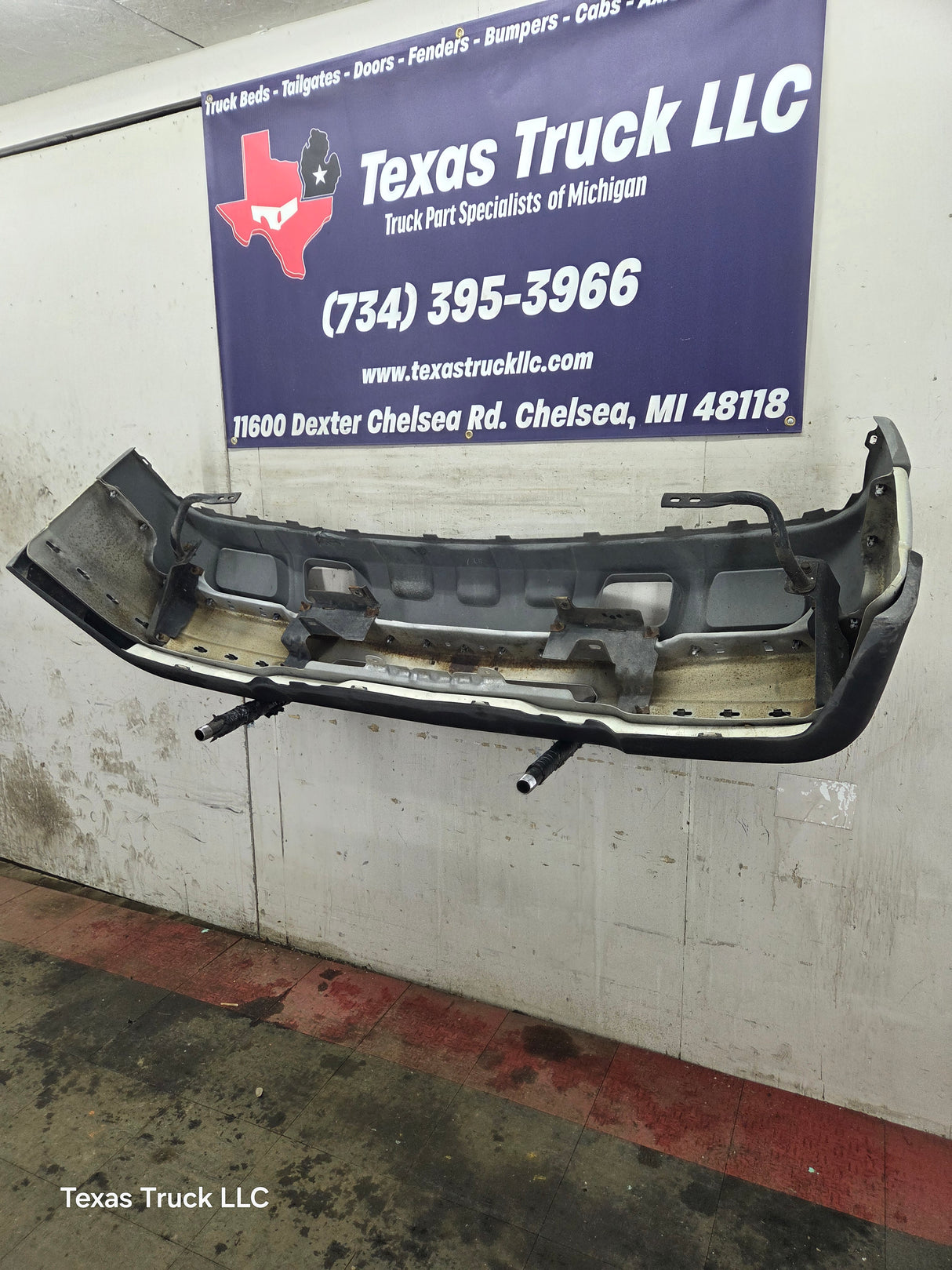 2003-2007 Chevrolet Silverado 1500 'Cateye' Front Bumper