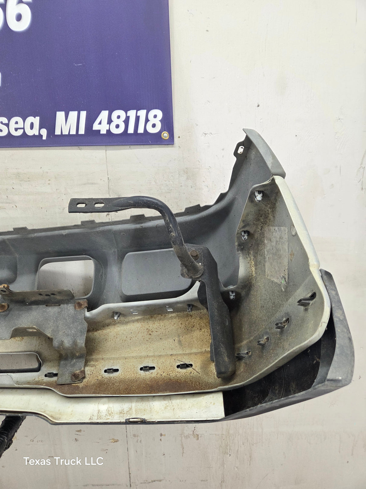 2003-2007 Chevrolet Silverado 1500 'Cateye' Front Bumper