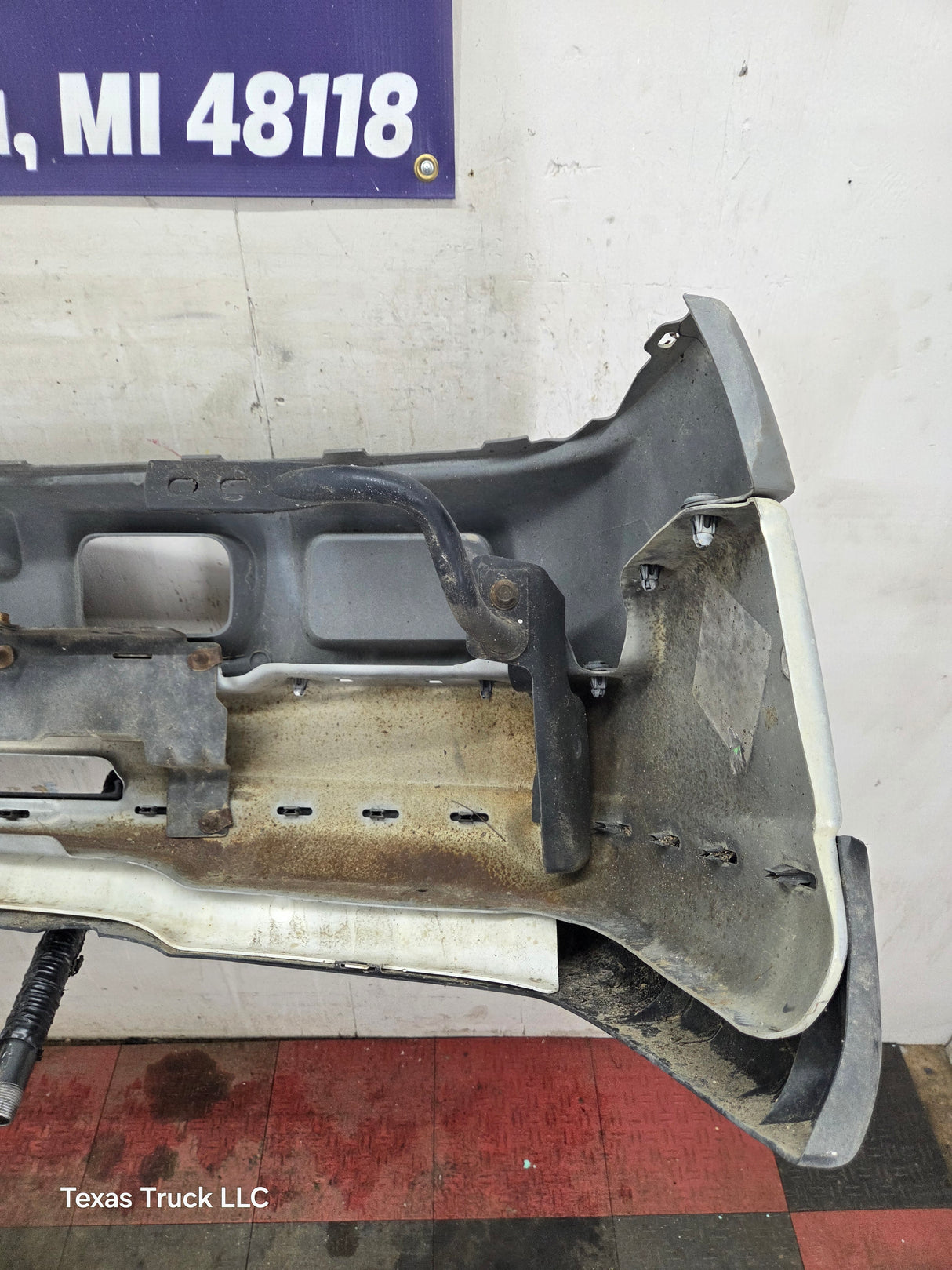 2003-2007 Chevrolet Silverado 1500 'Cateye' Front Bumper