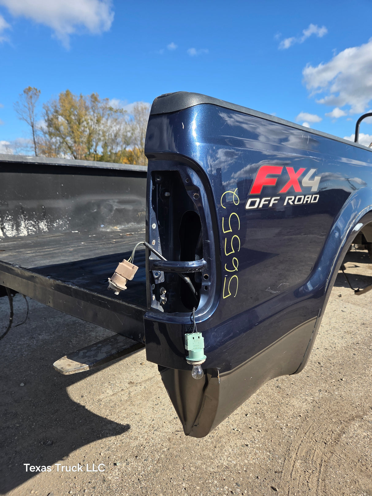 1999-2010 Ford Super Duty F250 F350 6' 9" Short Truck Bed