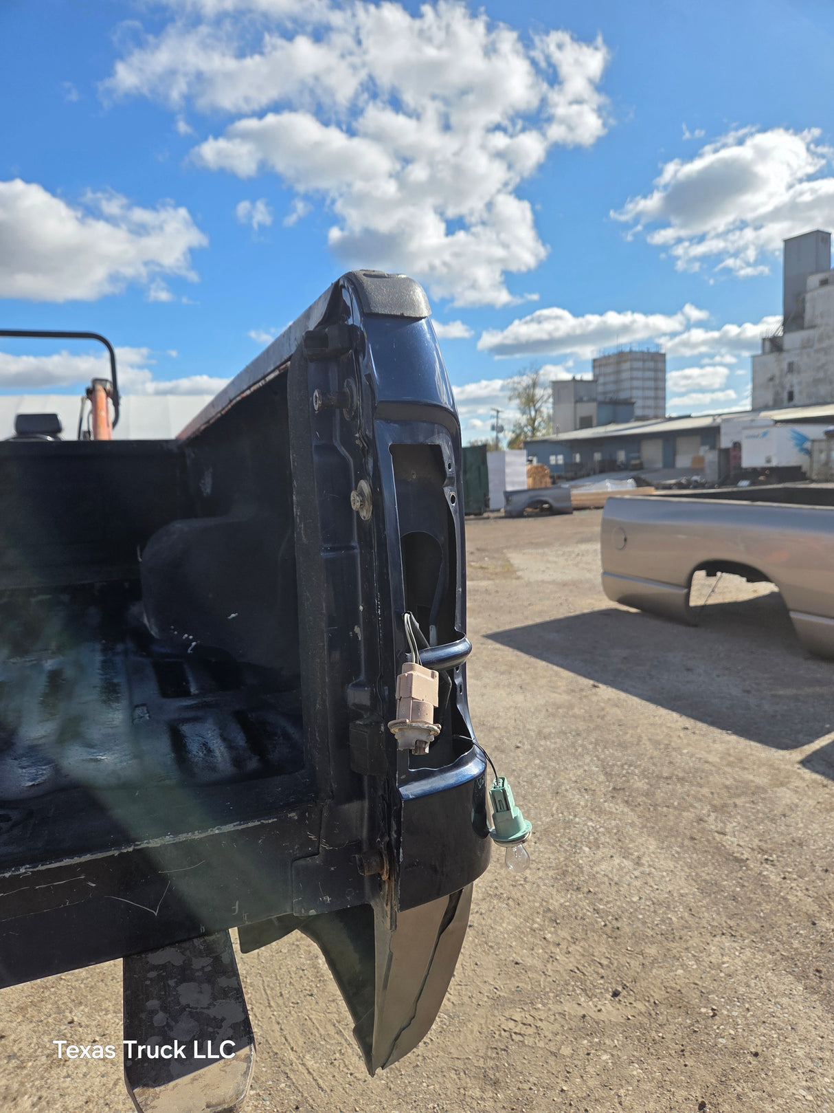 1999-2010 Ford Super Duty F250 F350 6' 9" Short Truck Bed