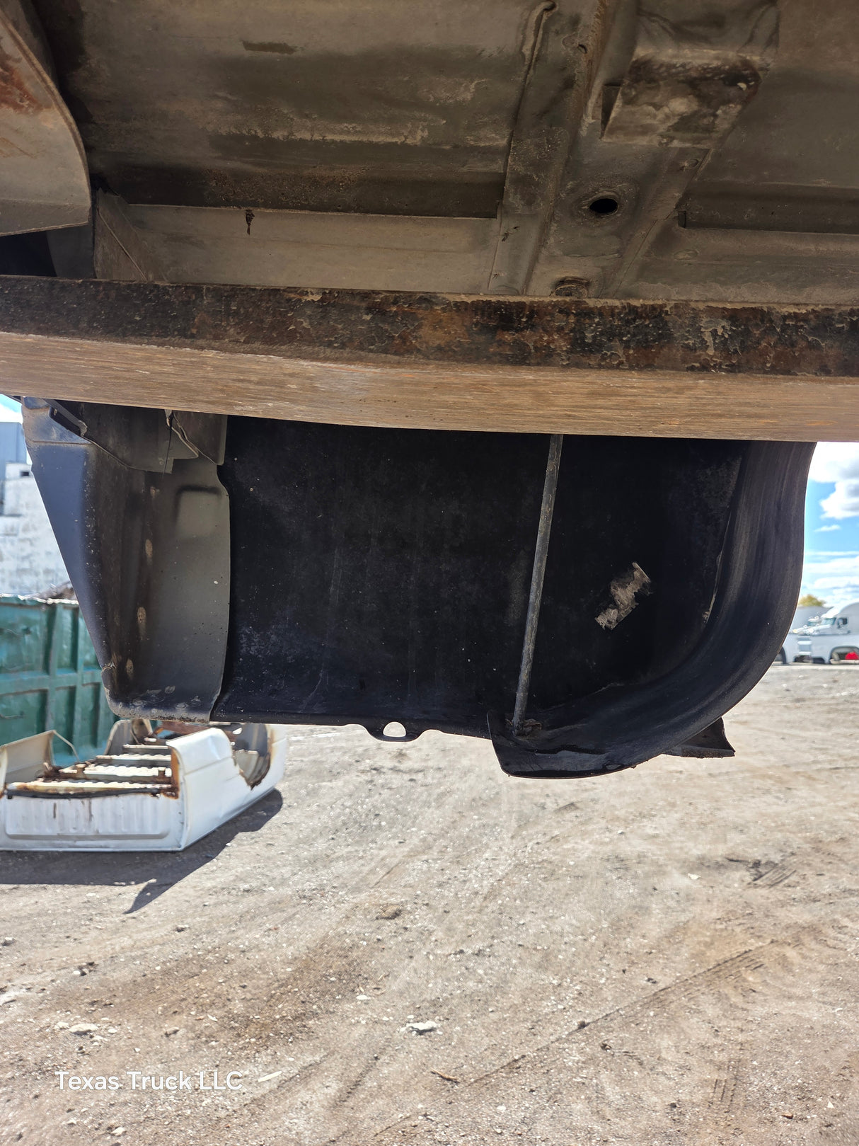 1999-2010 Ford Super Duty F250 F350 6' 9" Short Truck Bed