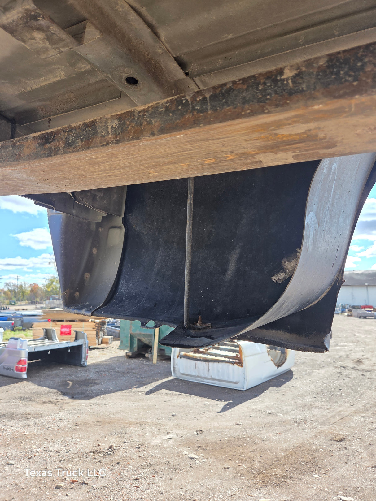 1999-2010 Ford Super Duty F250 F350 6' 9" Short Truck Bed