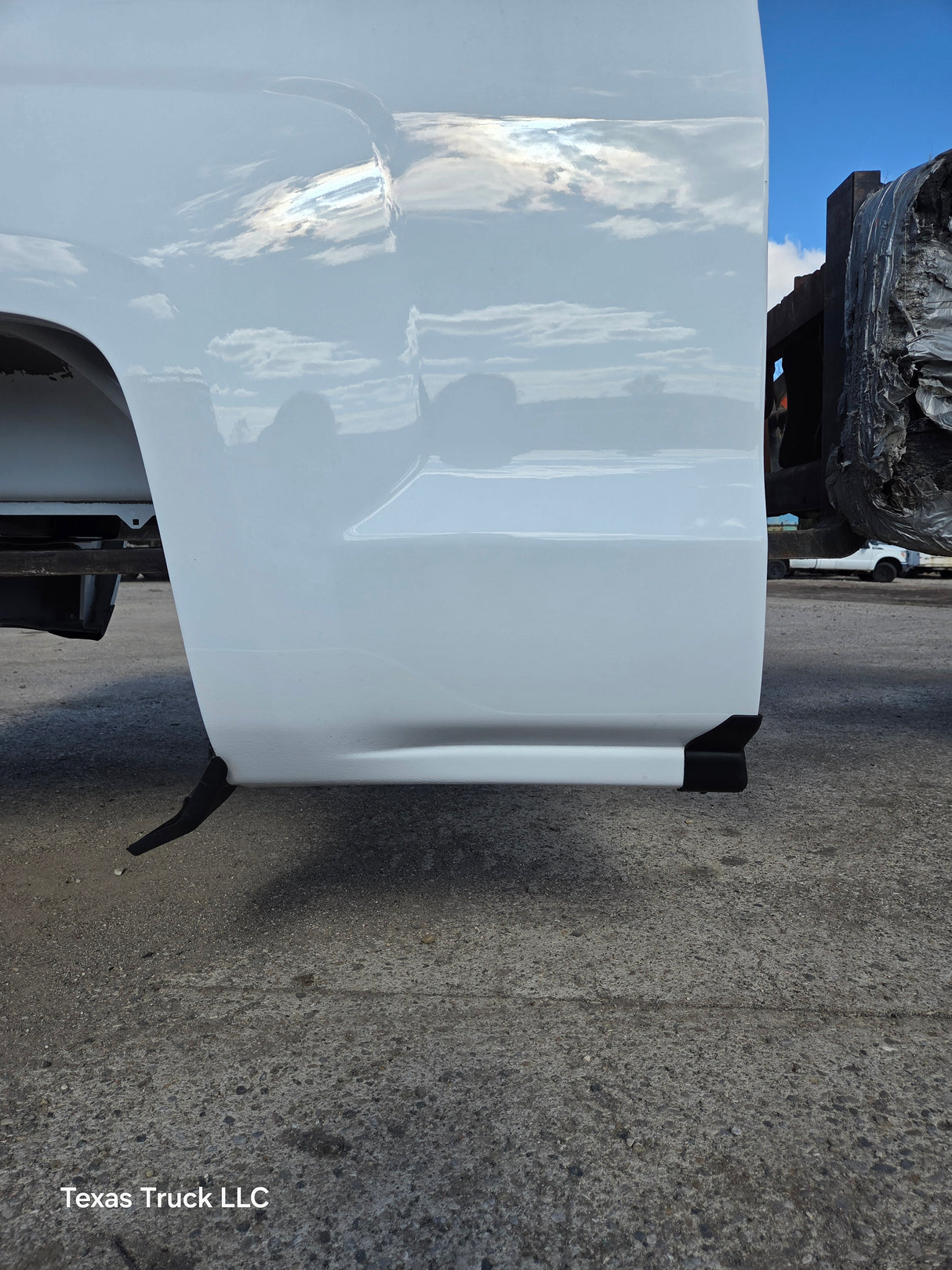 2014-2019 Chevrolet Silverado 1500 2500 3500 HD 6' 6" Short Bed - Summit White