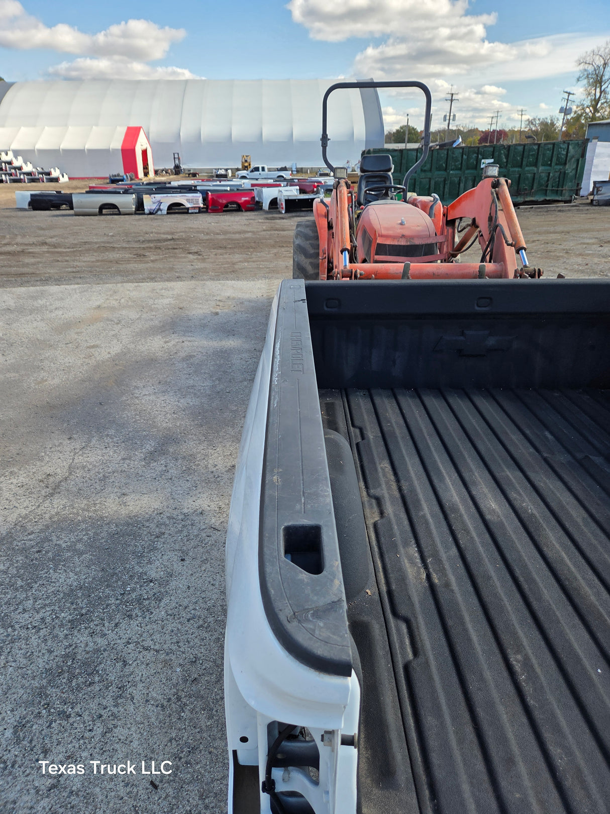 2014-2019 Chevrolet Silverado 1500 2500 3500 HD 6' 6" Short Bed - Summit White