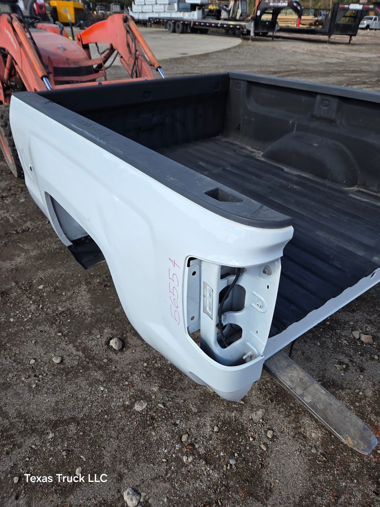 2014-2019 Chevrolet Silverado 1500 2500 3500 HD 6' 6" Short Bed - Summit White
