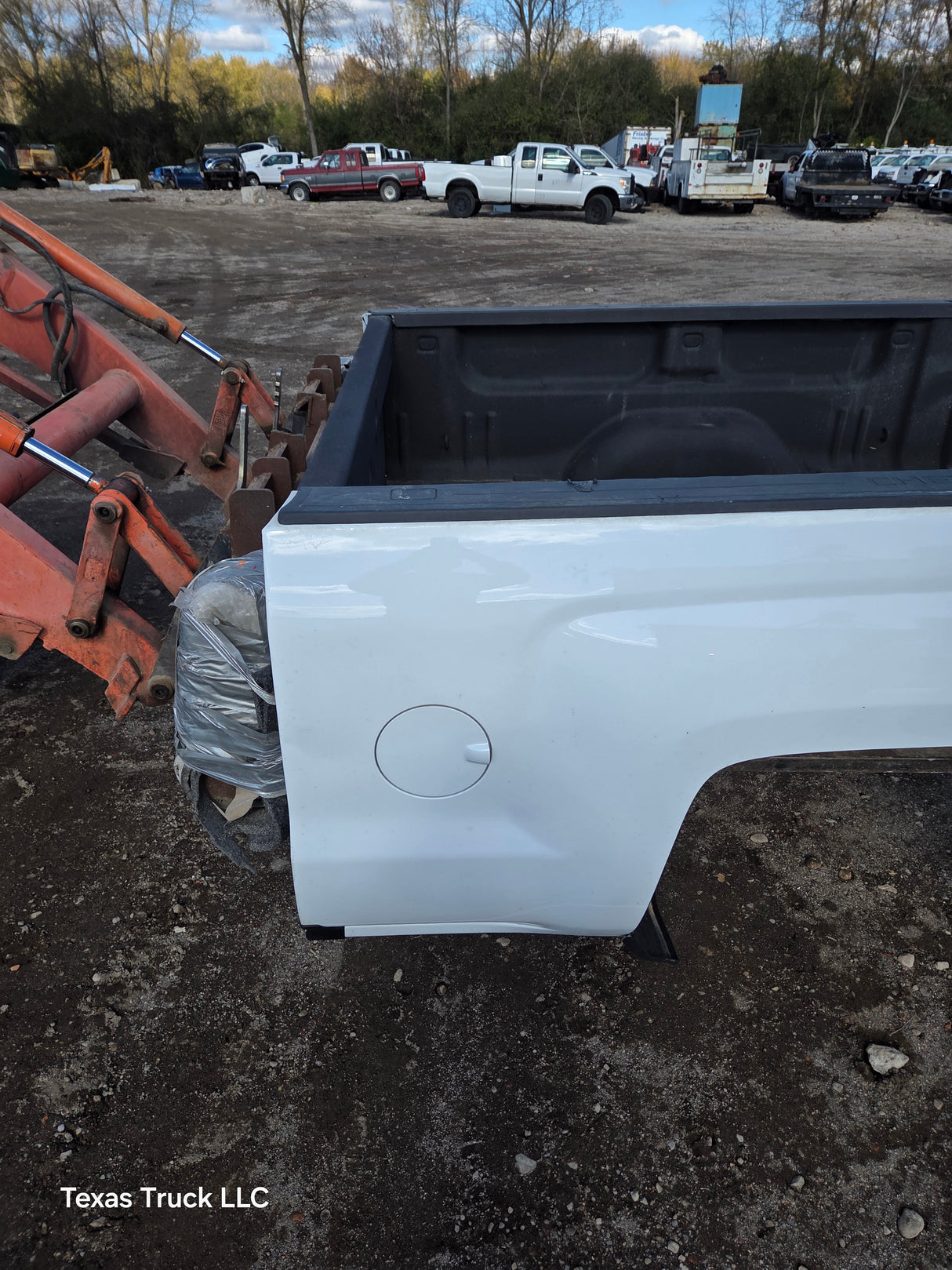 2014-2019 Chevrolet Silverado 1500 2500 3500 HD 6' 6" Short Bed - Summit White