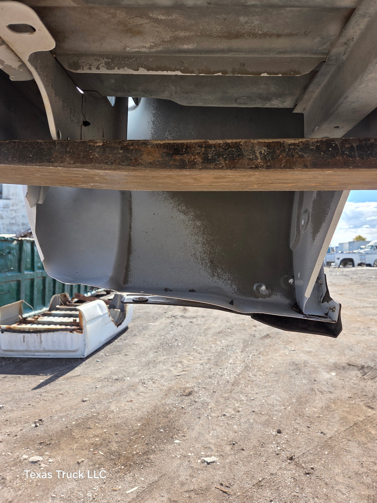 2014-2019 Chevrolet Silverado 1500 2500 3500 HD 6' 6" Short Bed - Summit White