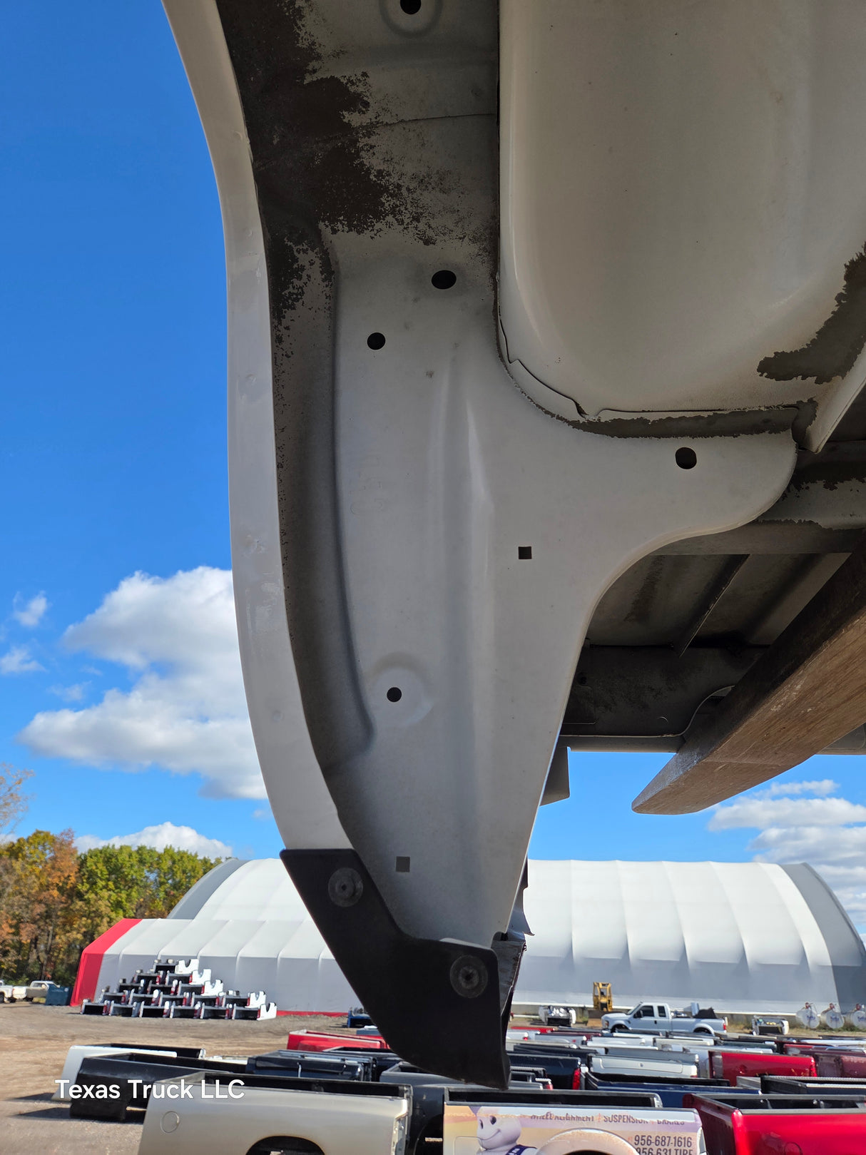 2014-2019 Chevrolet Silverado 1500 2500 3500 HD 6' 6" Short Bed - Summit White