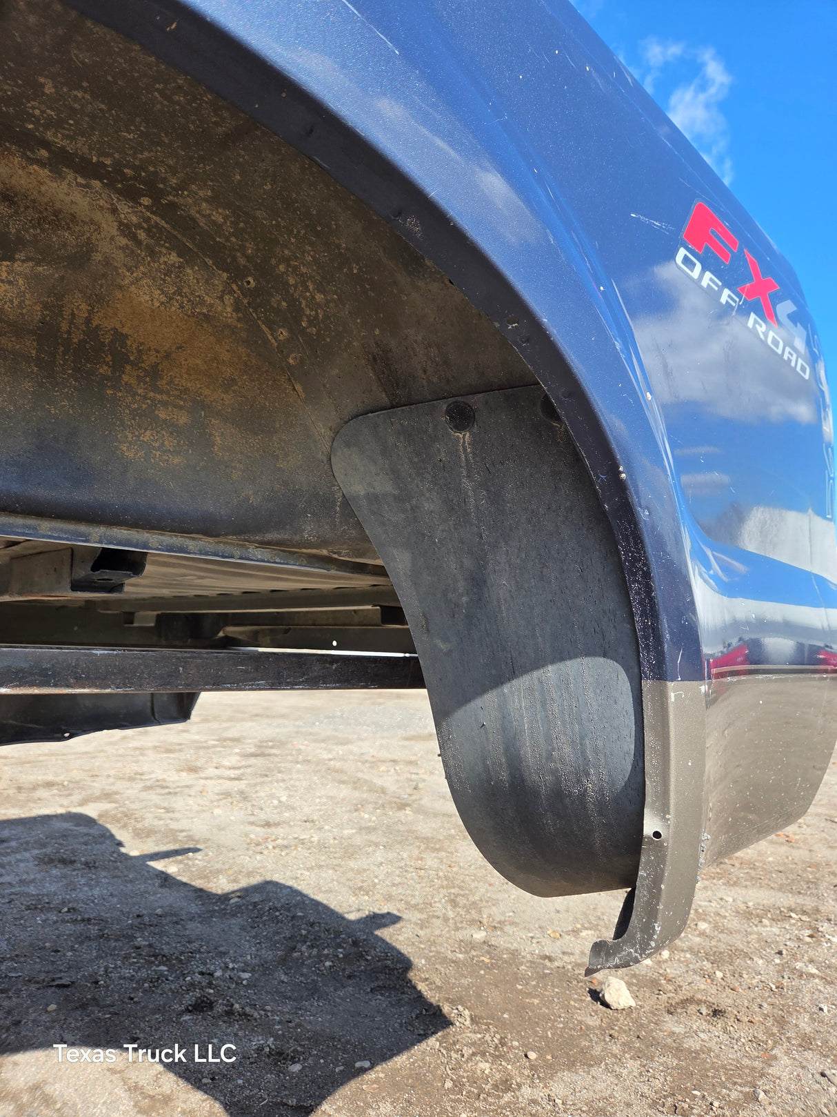 1999-2010 Ford Super Duty F250 F350 6' 9" Short Truck Bed