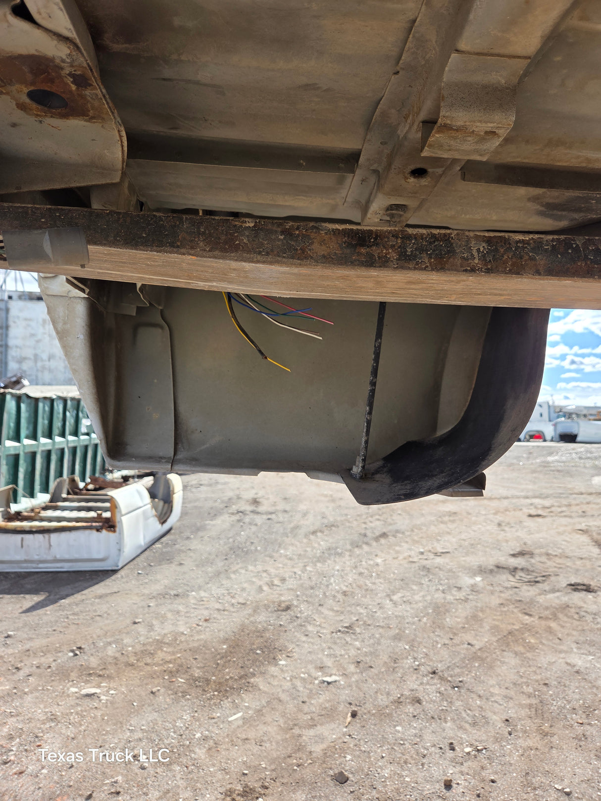 1999-2010 Ford Super Duty F250 F350 6' 9" Short Truck Bed