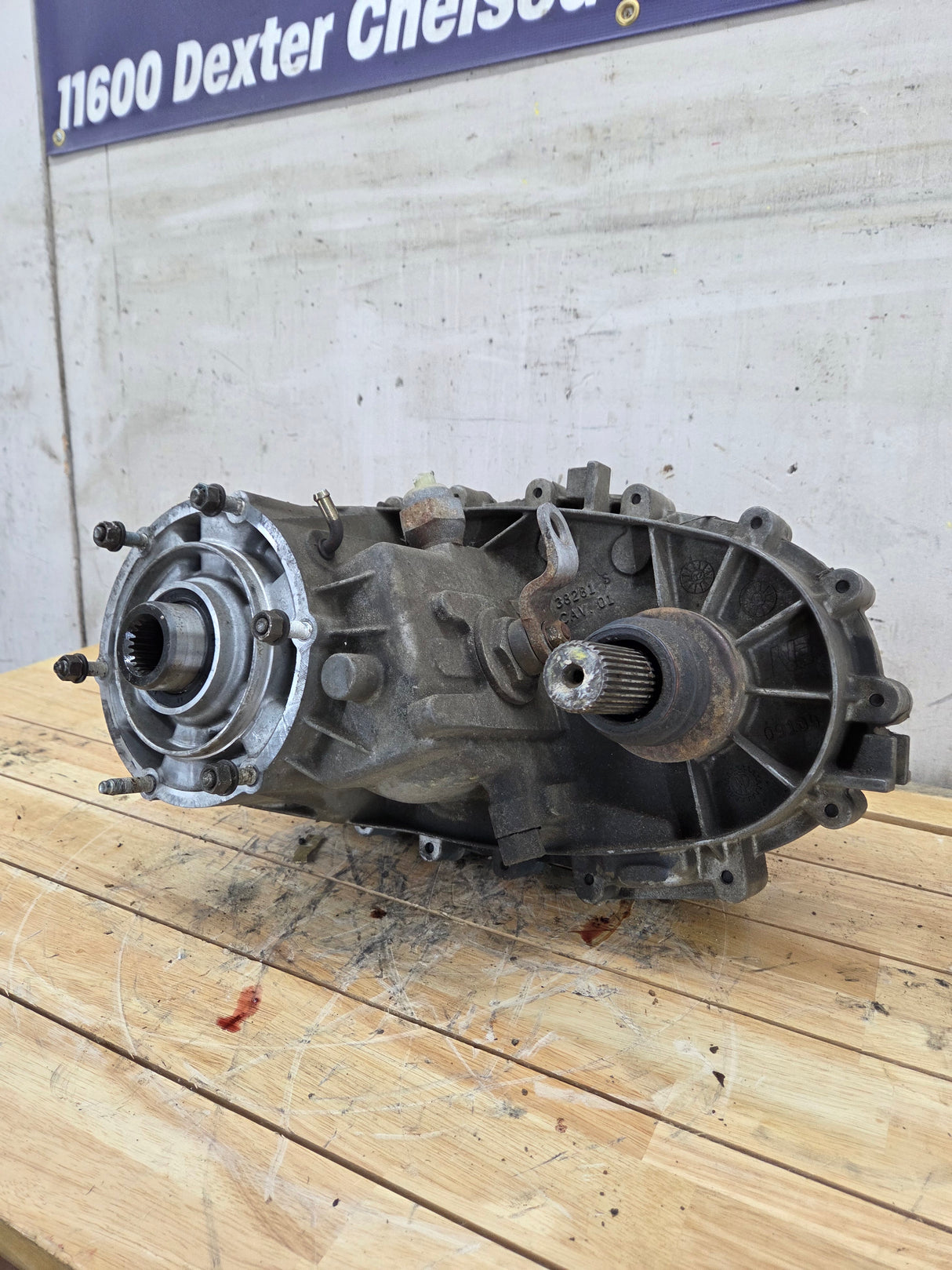 2002-2003 Dodge Ram 1500 3rd gen Manual Shift Transfer Case 241