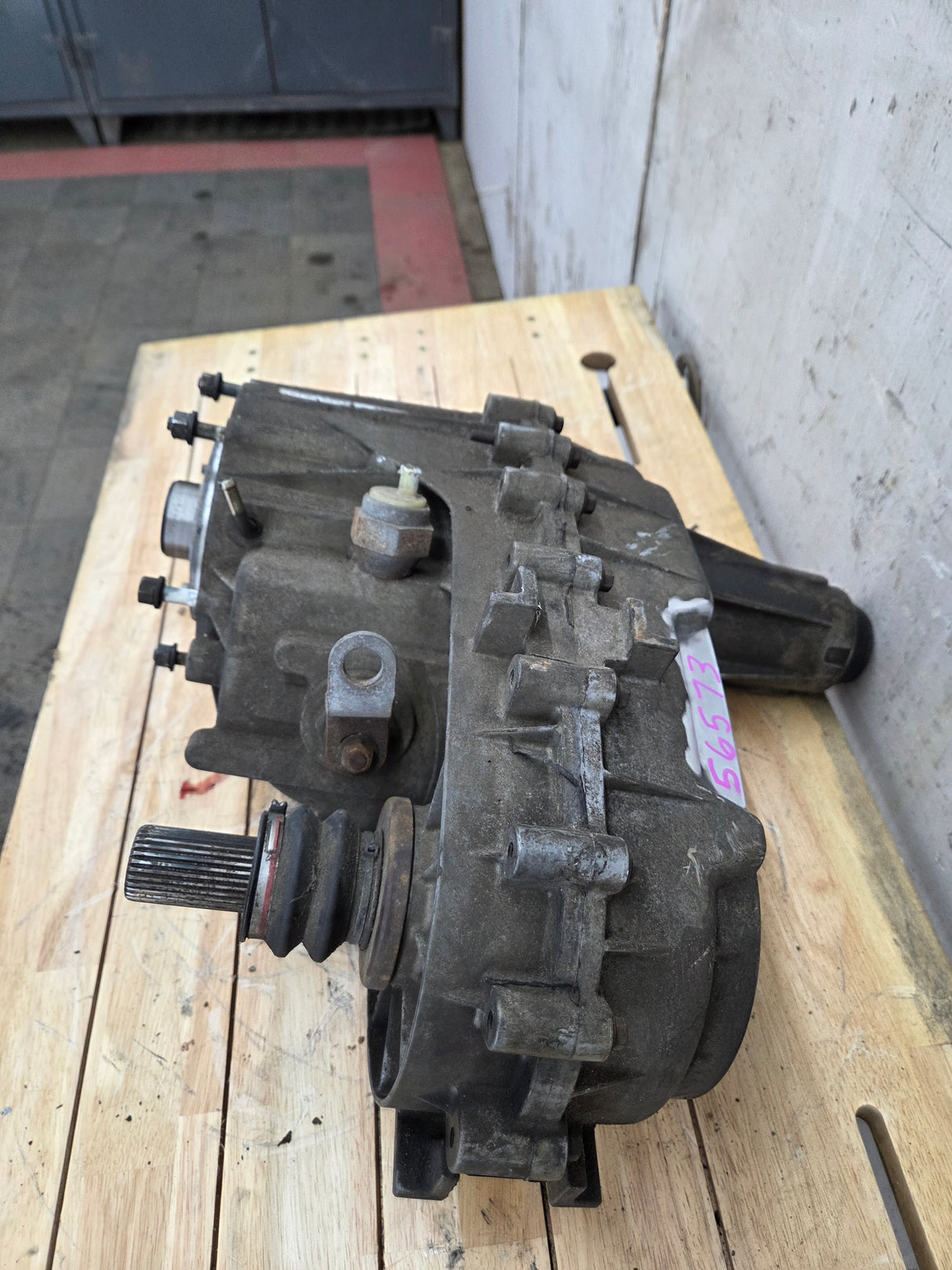 2002-2003 Dodge Ram 1500 3rd gen Manual Shift Transfer Case 241