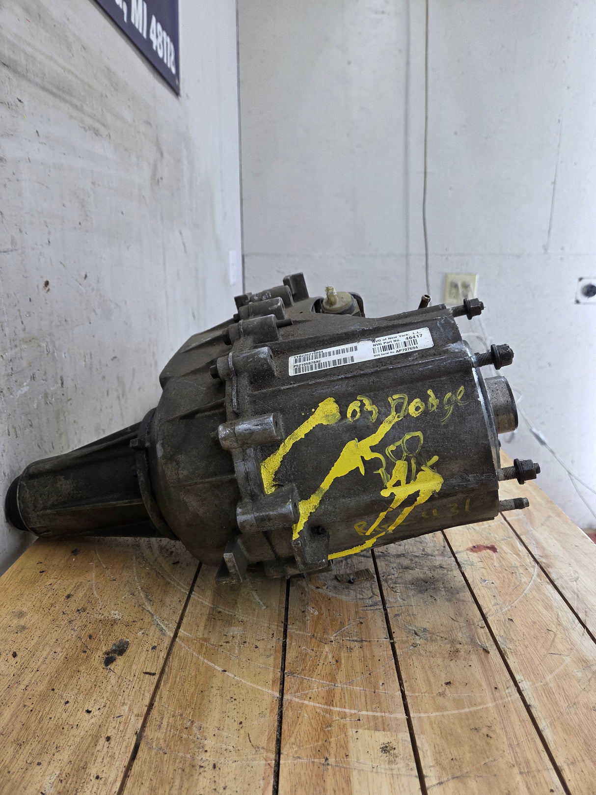 2002-2003 Dodge Ram 1500 3rd gen Manual Shift Transfer Case 241