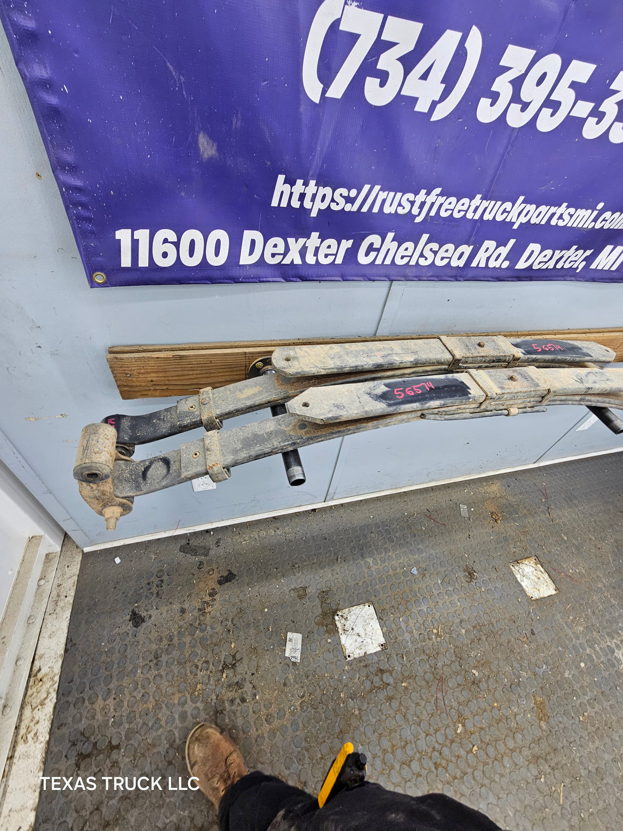 2011-2016 Ford F250 F350 Super Duty Rear Leaf Springs - Pair