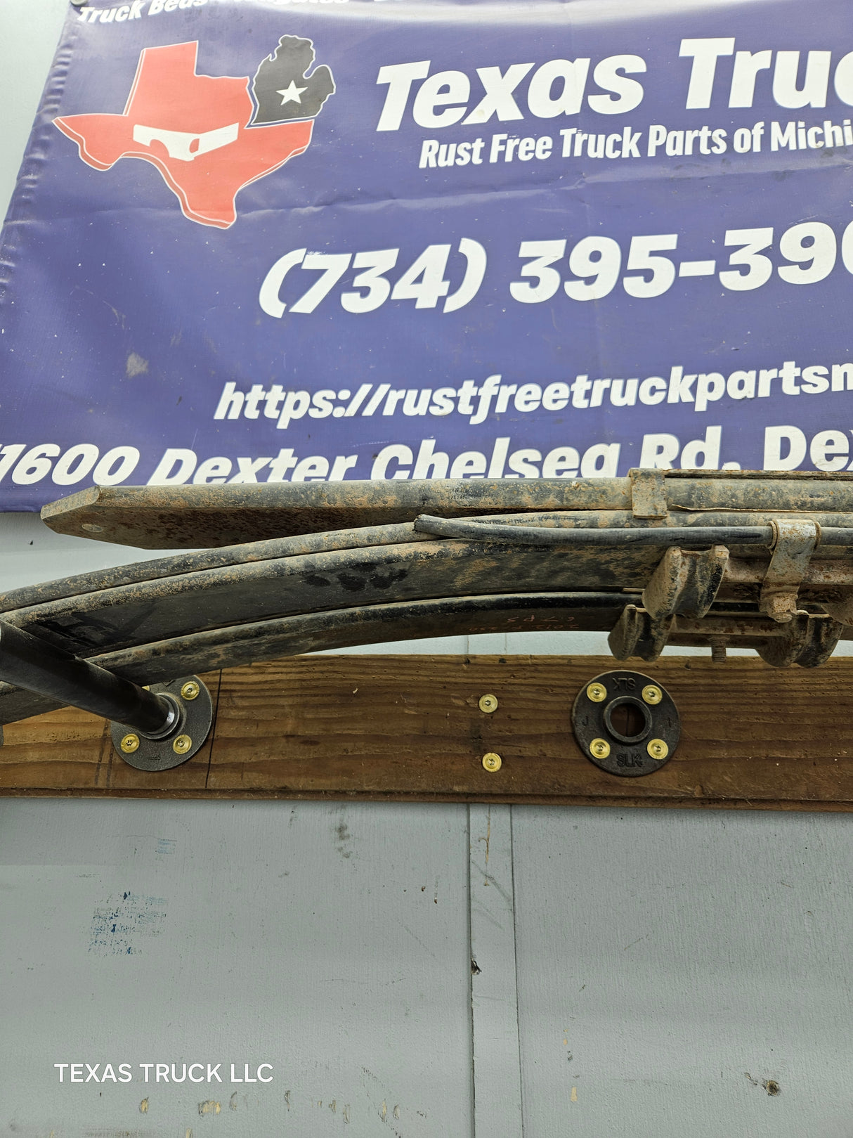 2011-2016 Ford F250 F350 Super Duty Rear Leaf Springs - Pair
