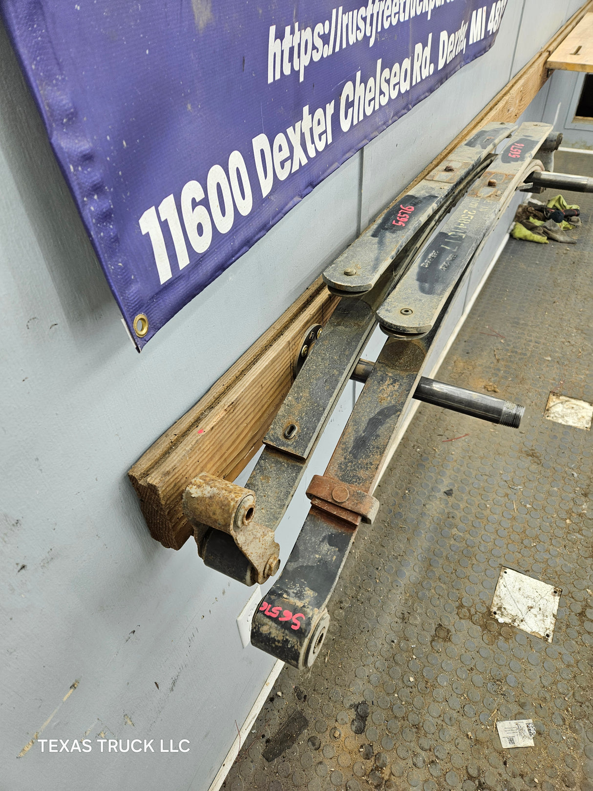 2007-2013 Chevrolet Silverado / GMC Sierra 1500 Rear Leaf Spring - Pair