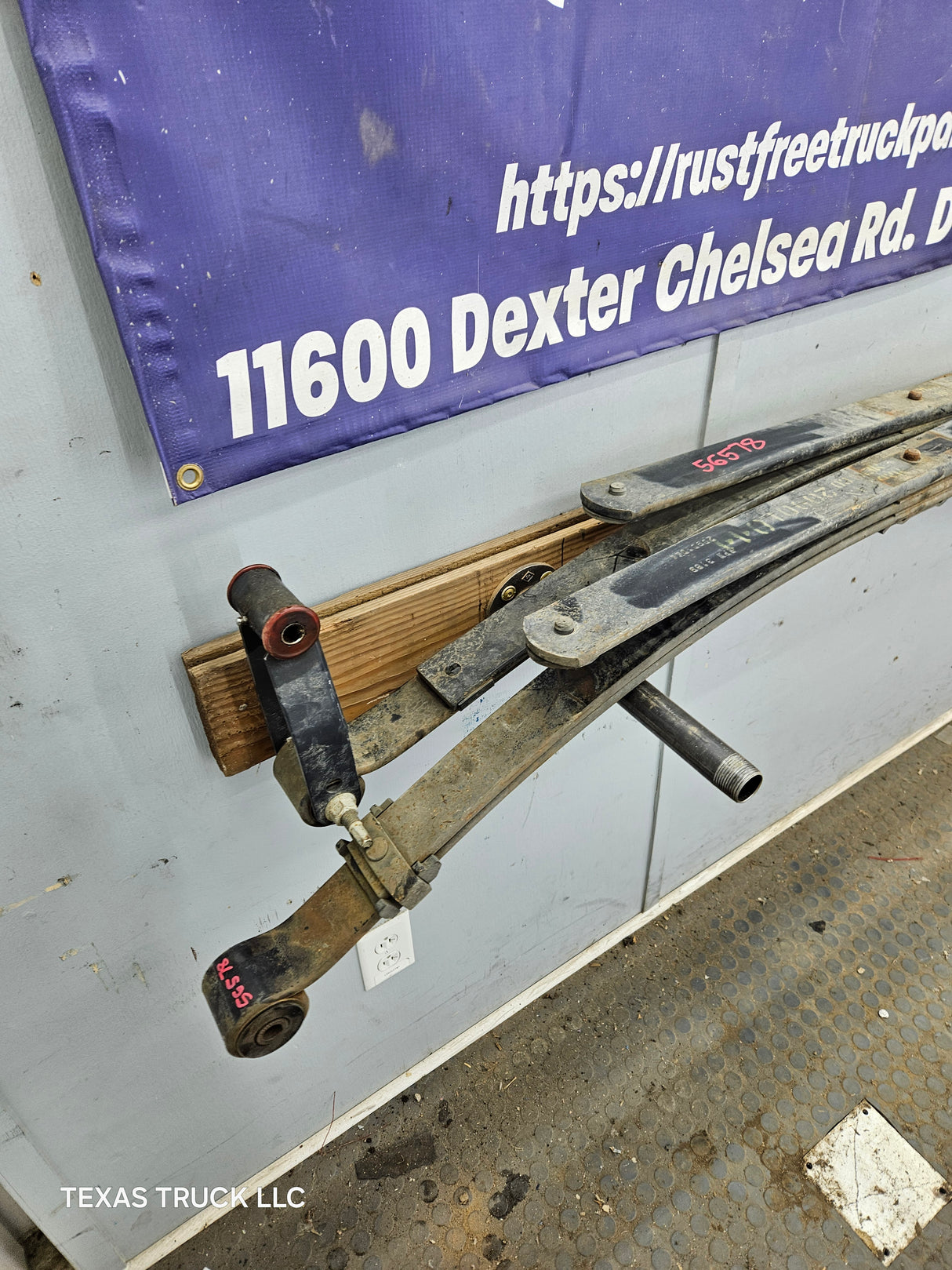 2007-2013 Chevrolet Silverado / GMC Sierra 1500 Rear Leaf Spring - Pair