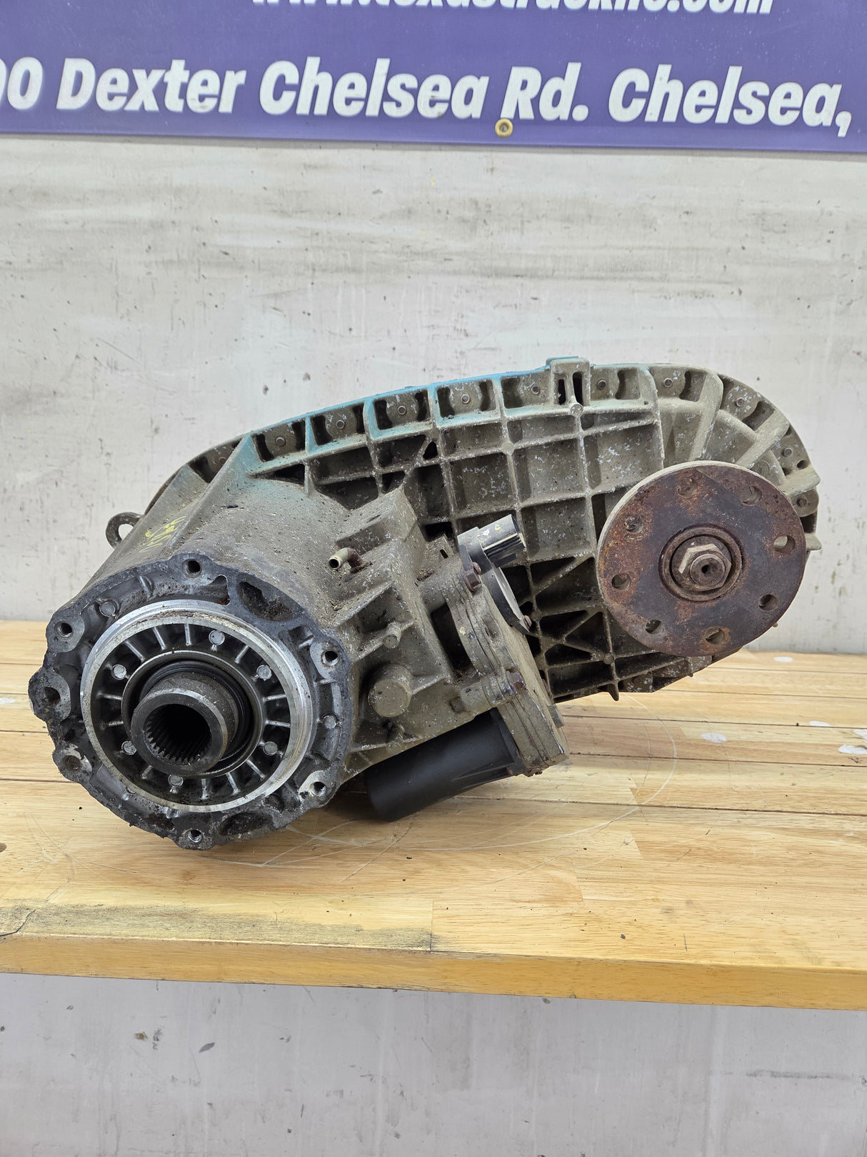 1999-2003 7.3L Power Stroke 273-F Automatic Transmission Transfer Case Electric Shift Transfer Case P1C34-7A195-JA Ford Pickup F250 F350 F450 F550 Super Duty