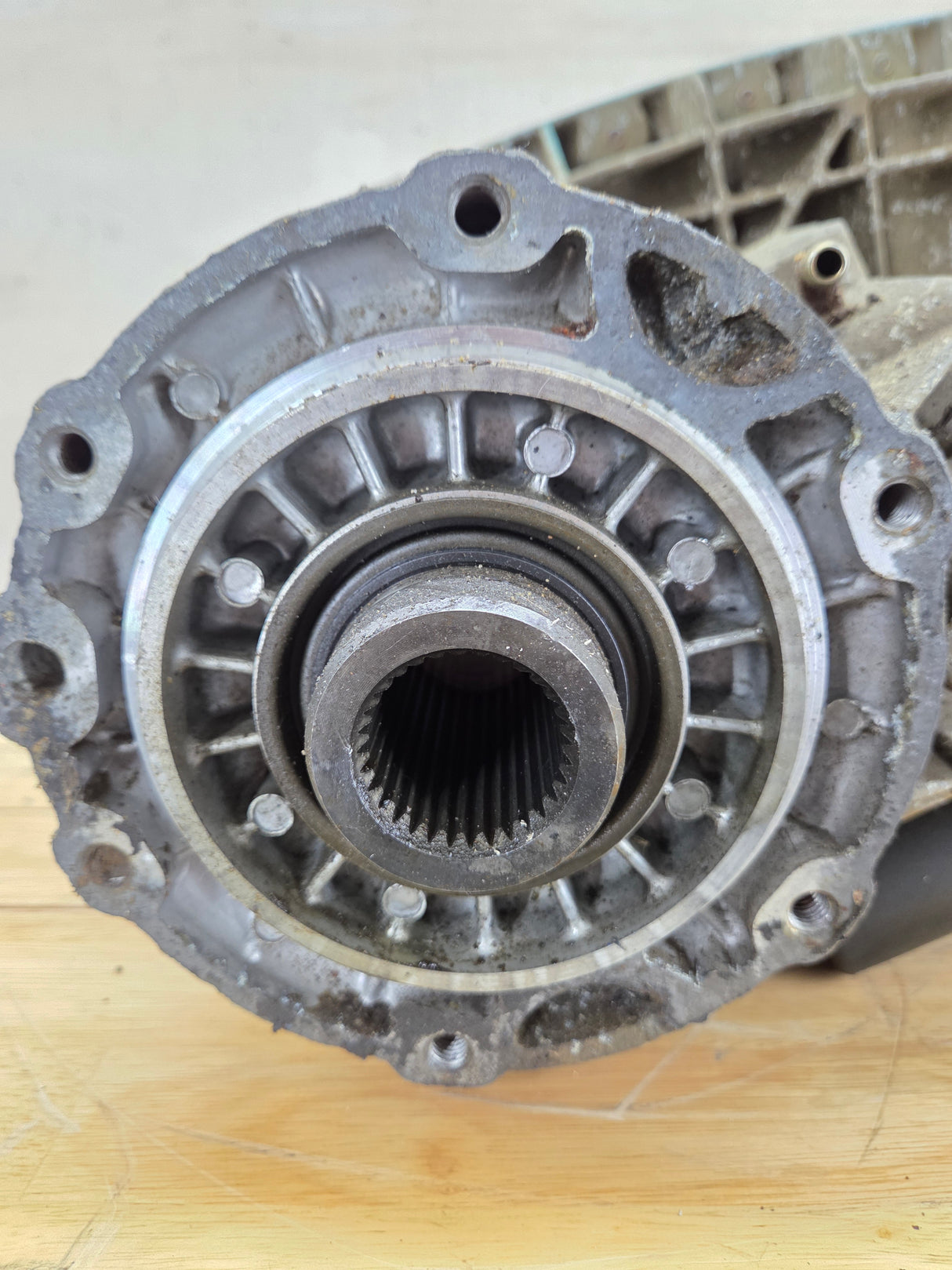 1999-2003 7.3L Power Stroke 273-F Automatic Transmission Transfer Case Electric Shift Transfer Case P1C34-7A195-JA Ford Pickup F250 F350 F450 F550 Super Duty